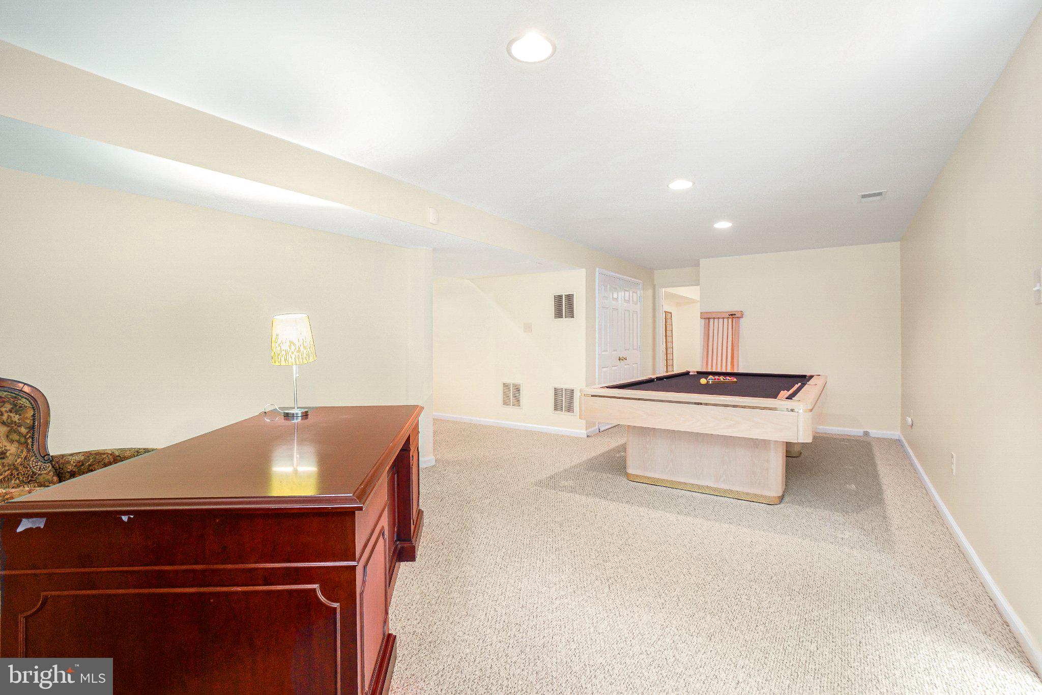VILLAGE OF RIVER HILL - Residential
