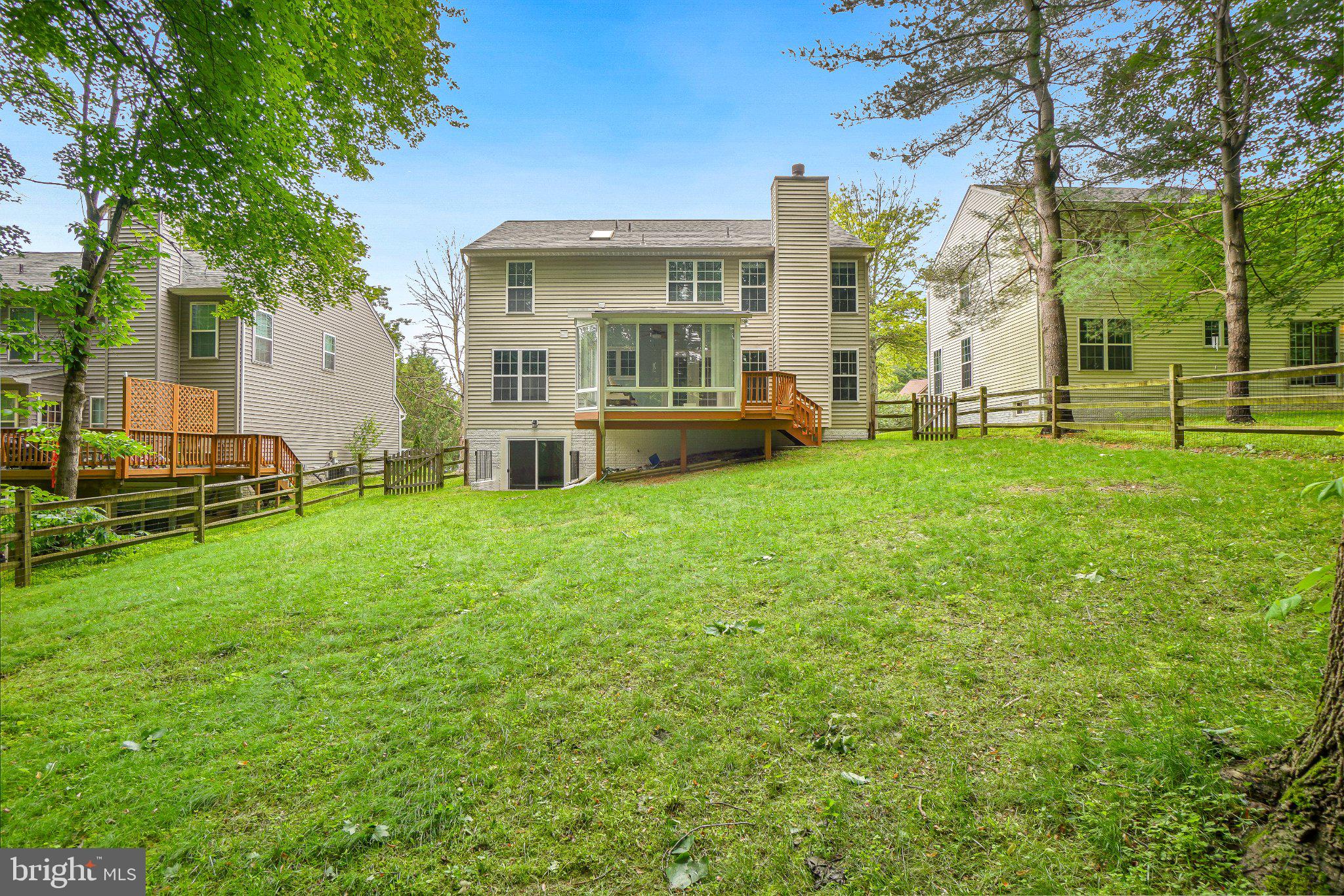 VILLAGE OF RIVER HILL - Residential