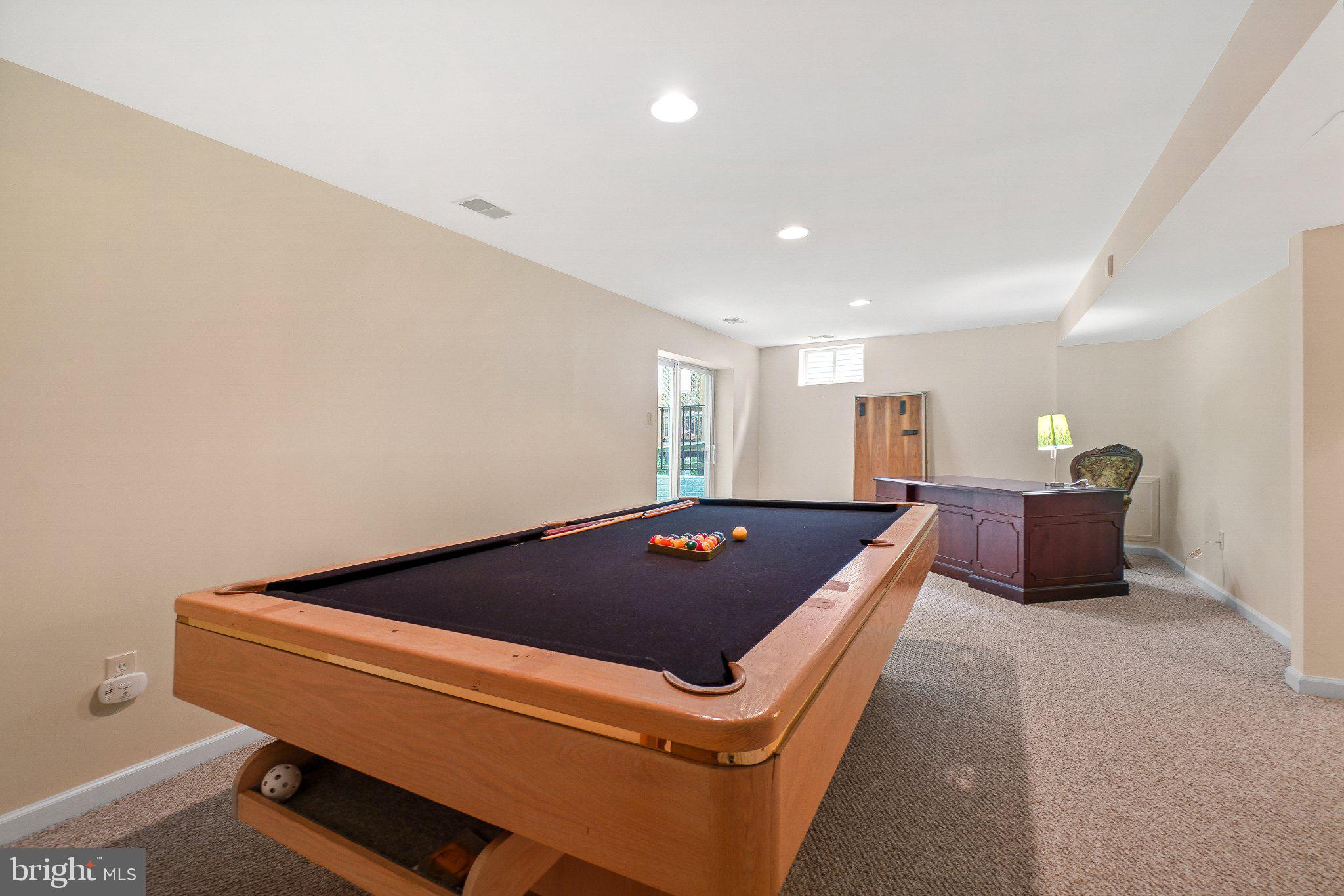 VILLAGE OF RIVER HILL - Residential