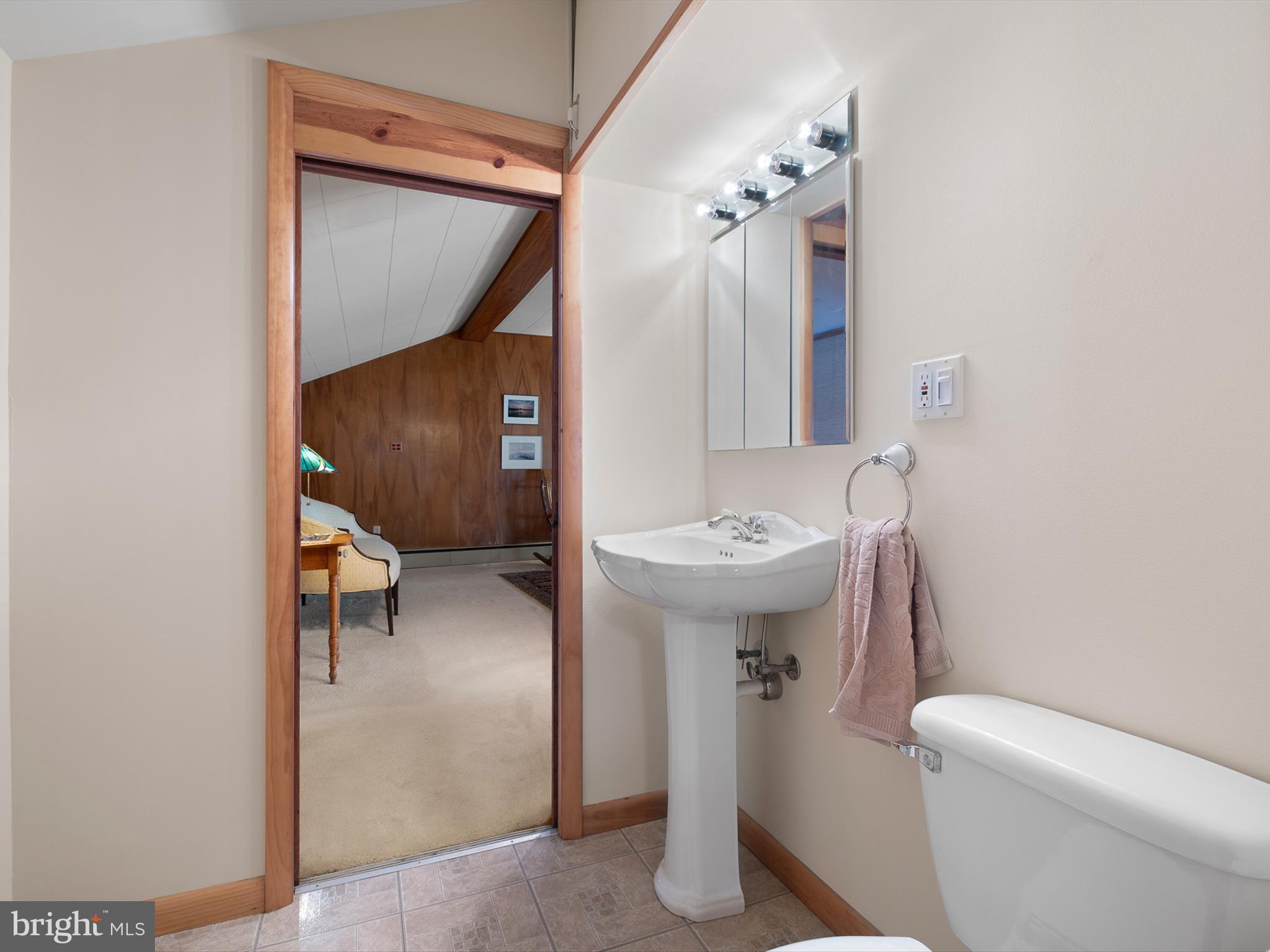 BORENS SHORE - Residential