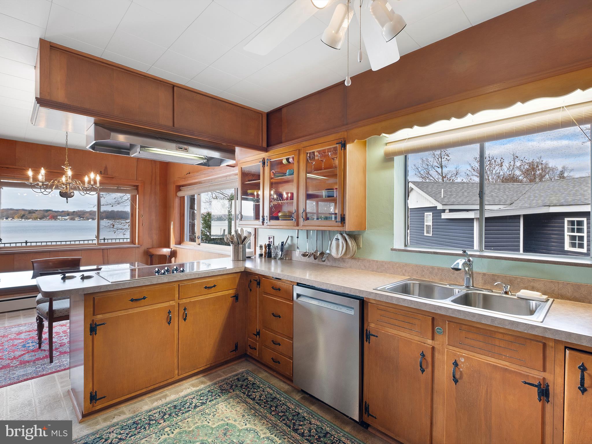 BORENS SHORE - Residential