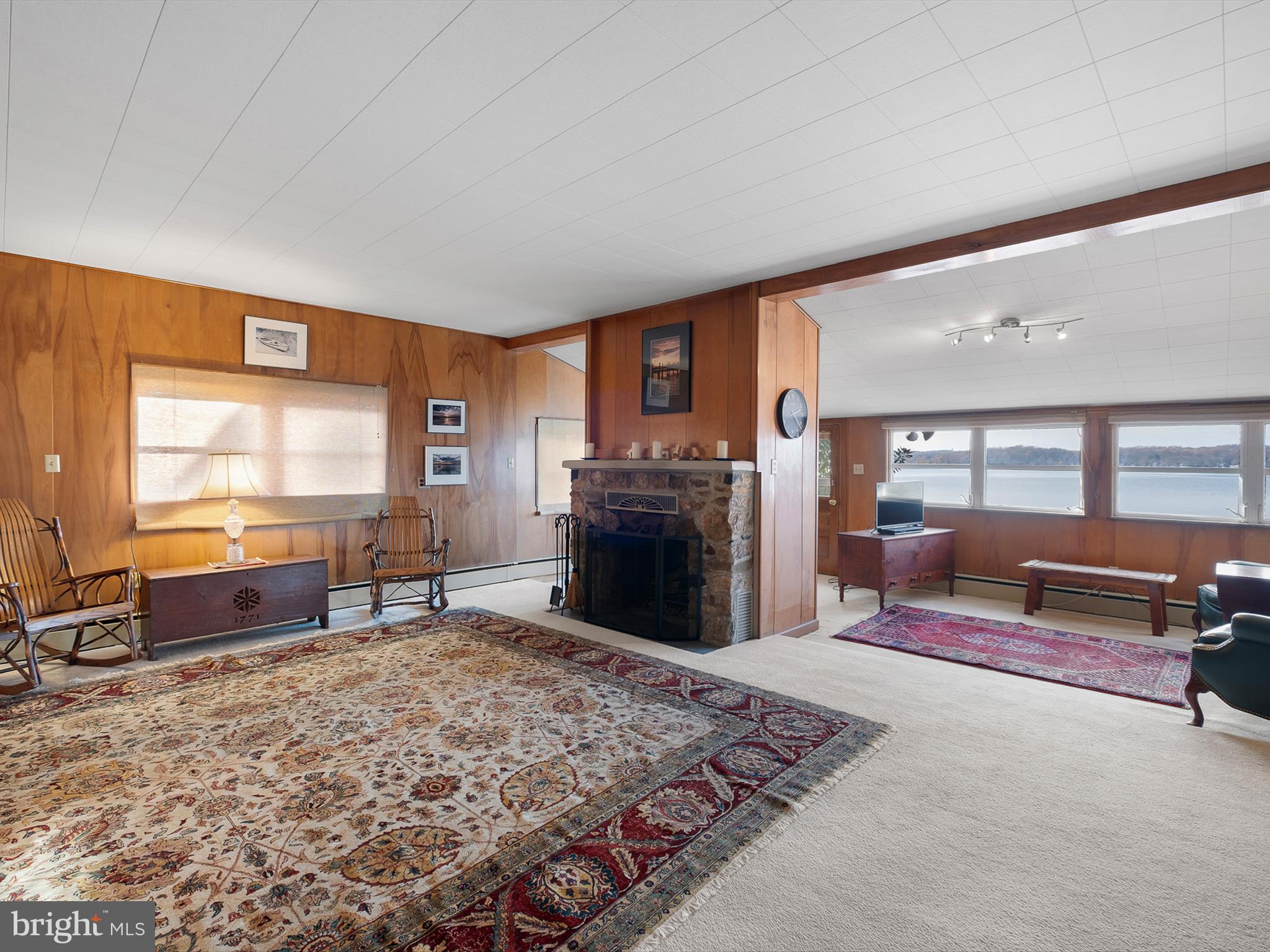 BORENS SHORE - Residential