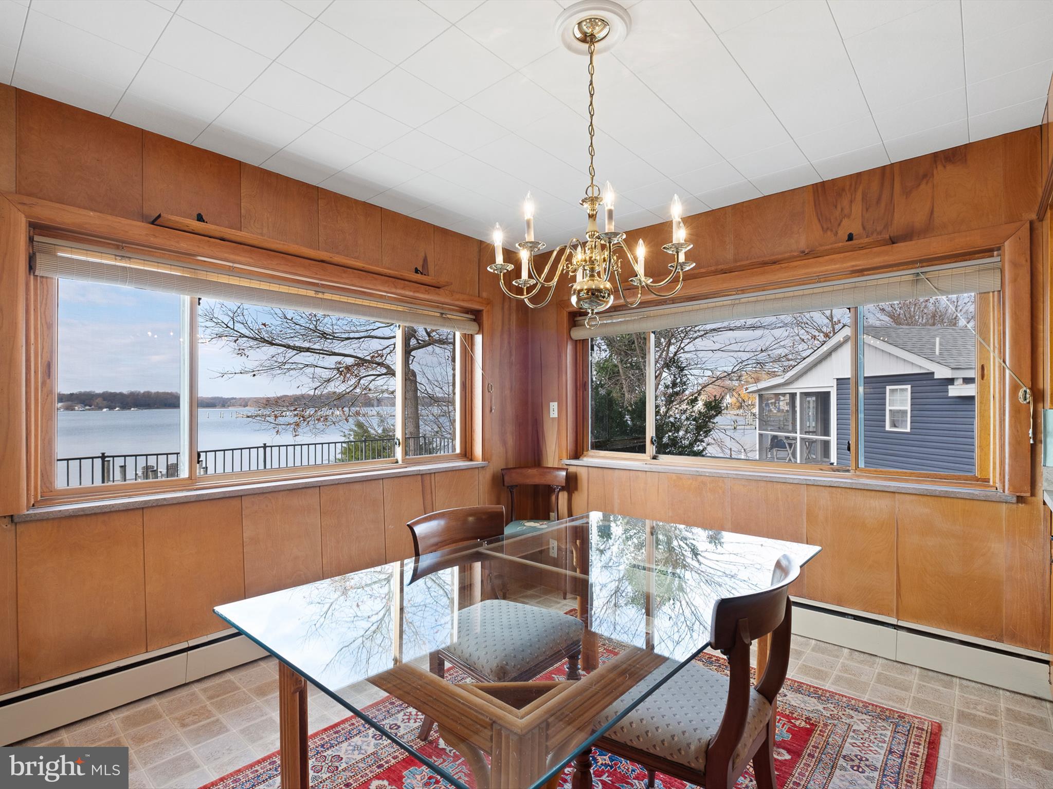 BORENS SHORE - Residential