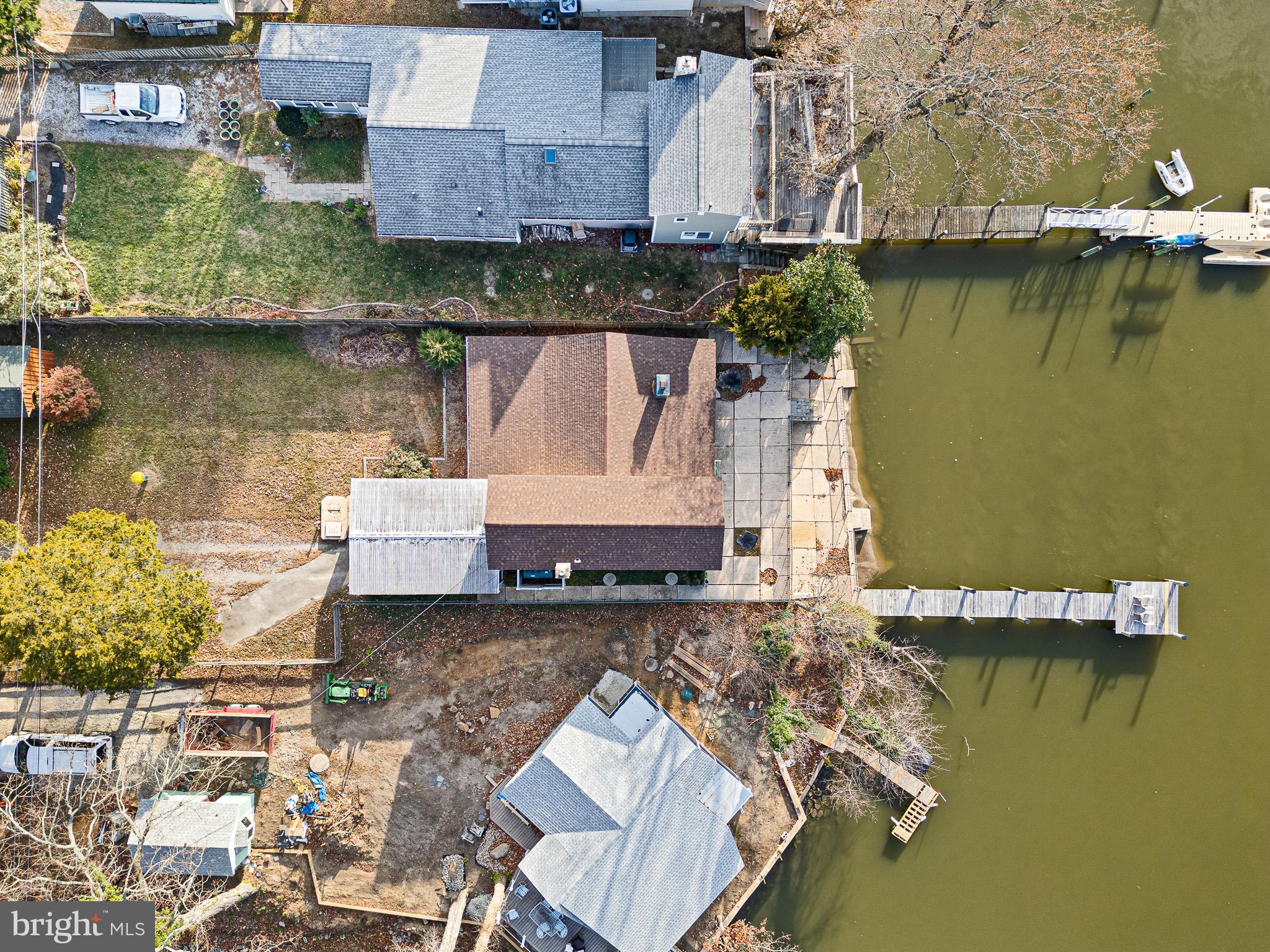 BORENS SHORE - Residential