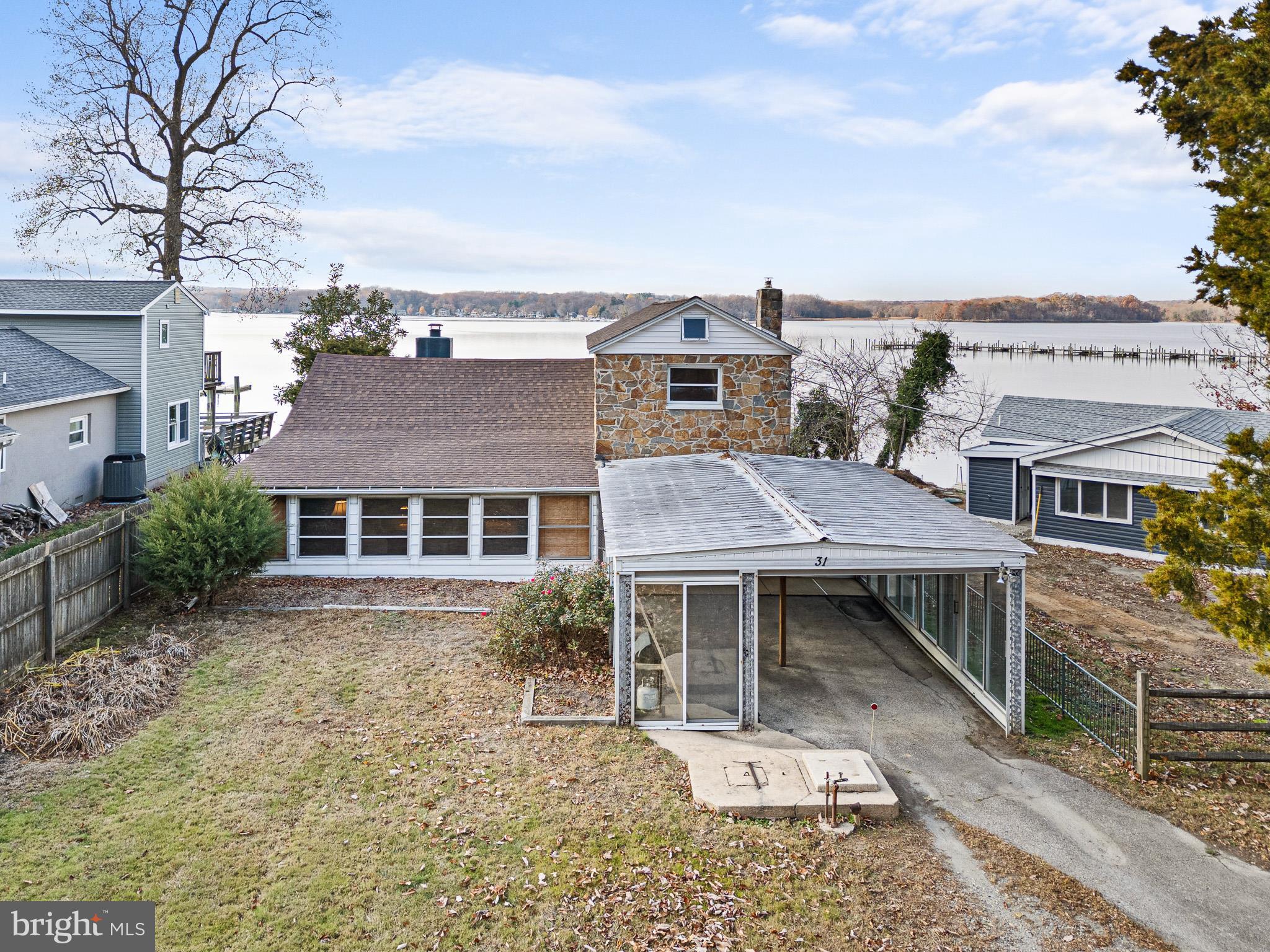 31 BORENS SHORE