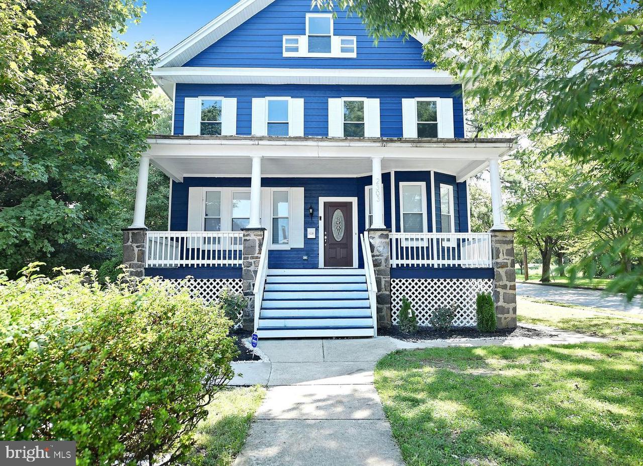 GARWYN OAKS - Residential