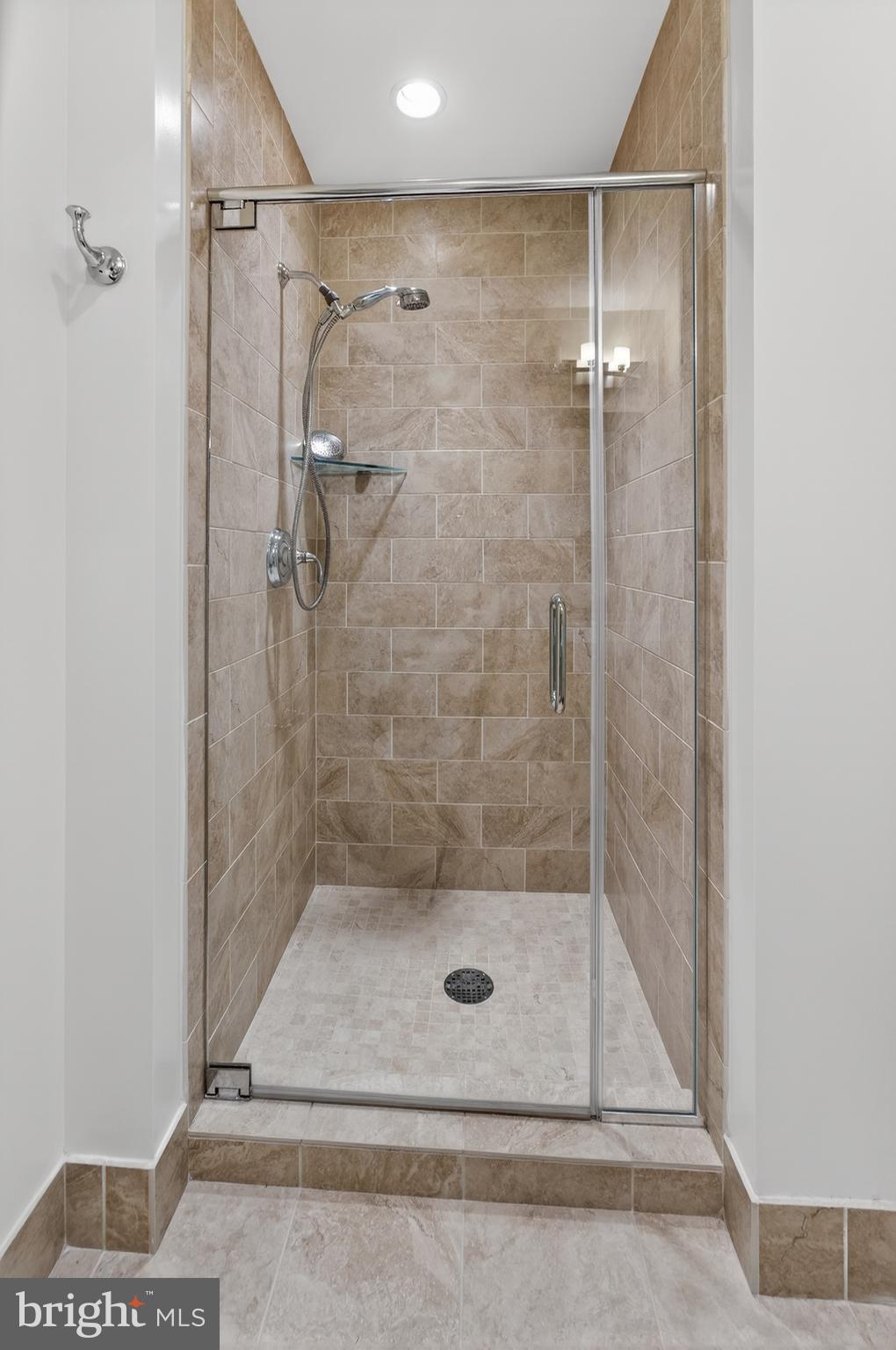 ONE PARK CREST CONDOMINIUM - Residential