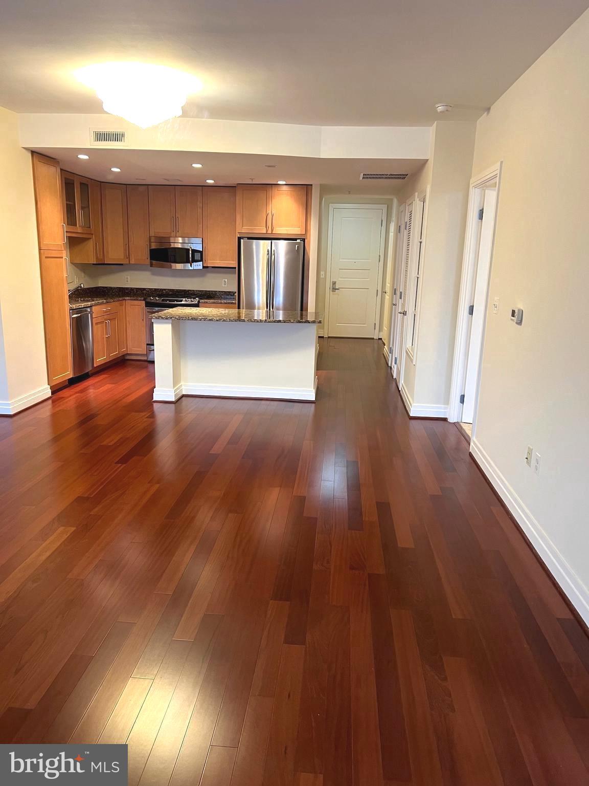 ONE PARK CREST CONDOMINIUM - Residential