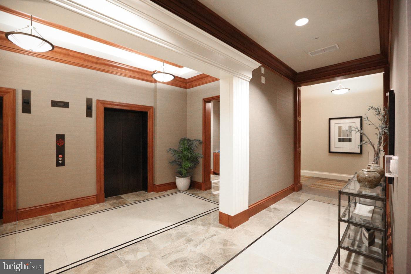 ONE PARK CREST CONDOMINIUM - Residential