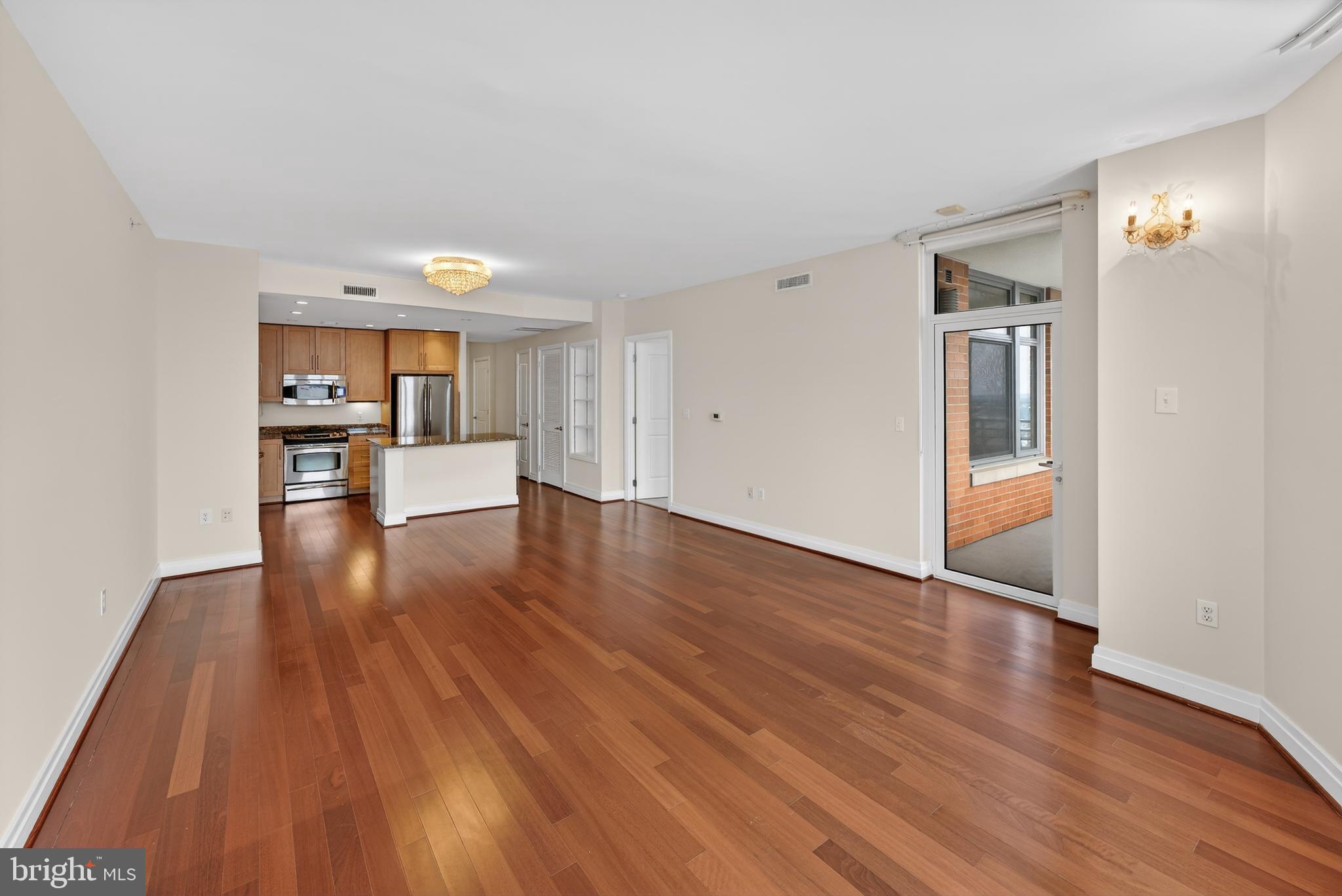 ONE PARK CREST CONDOMINIUM - Residential