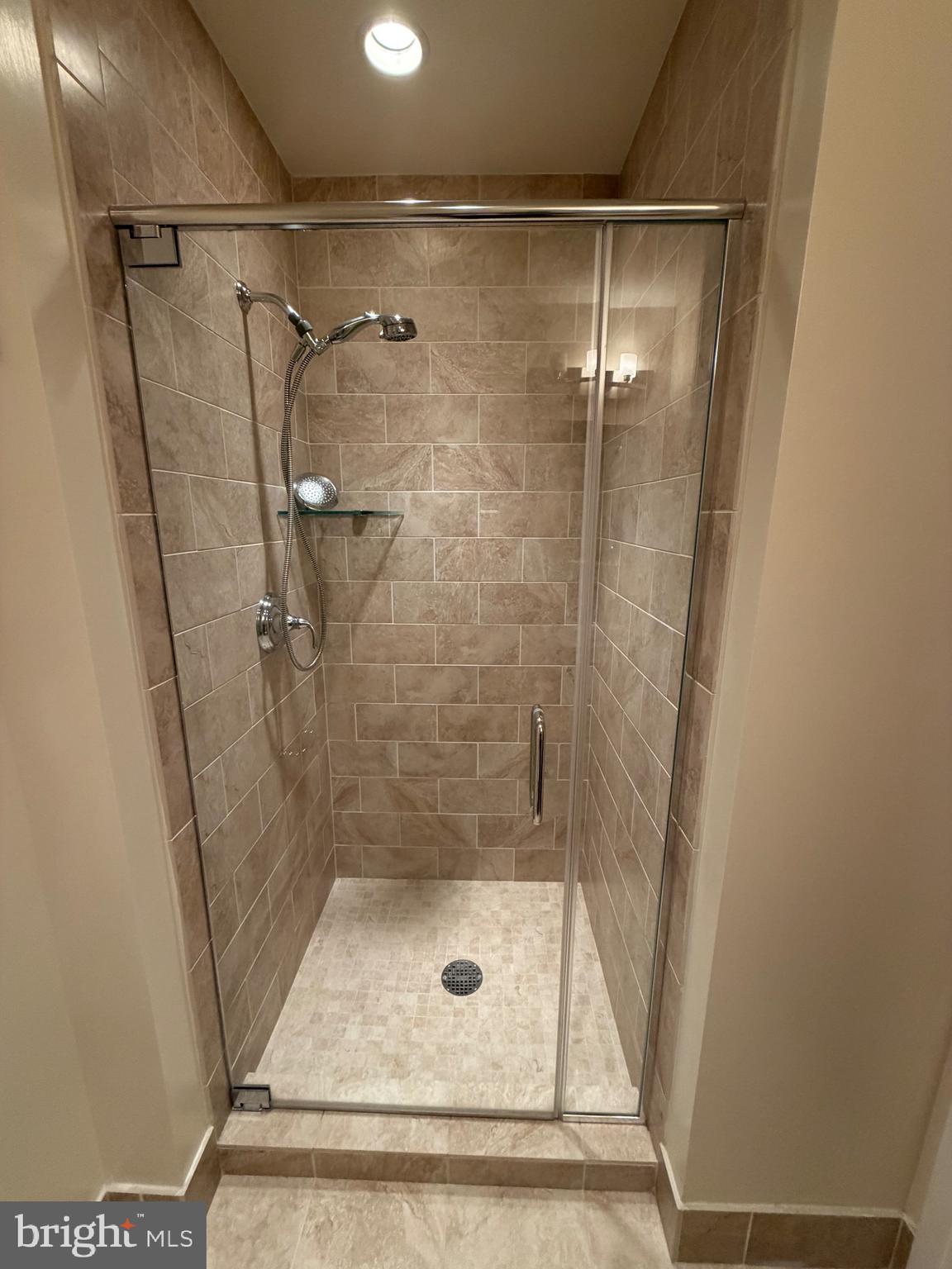 ONE PARK CREST CONDOMINIUM - Residential