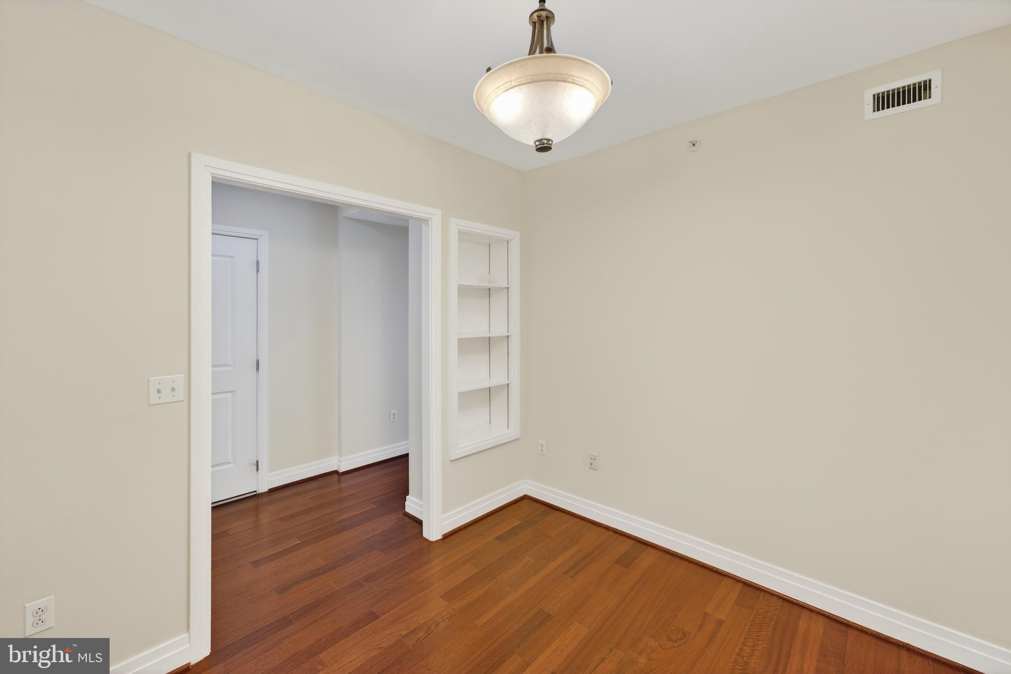 ONE PARK CREST CONDOMINIUM - Residential