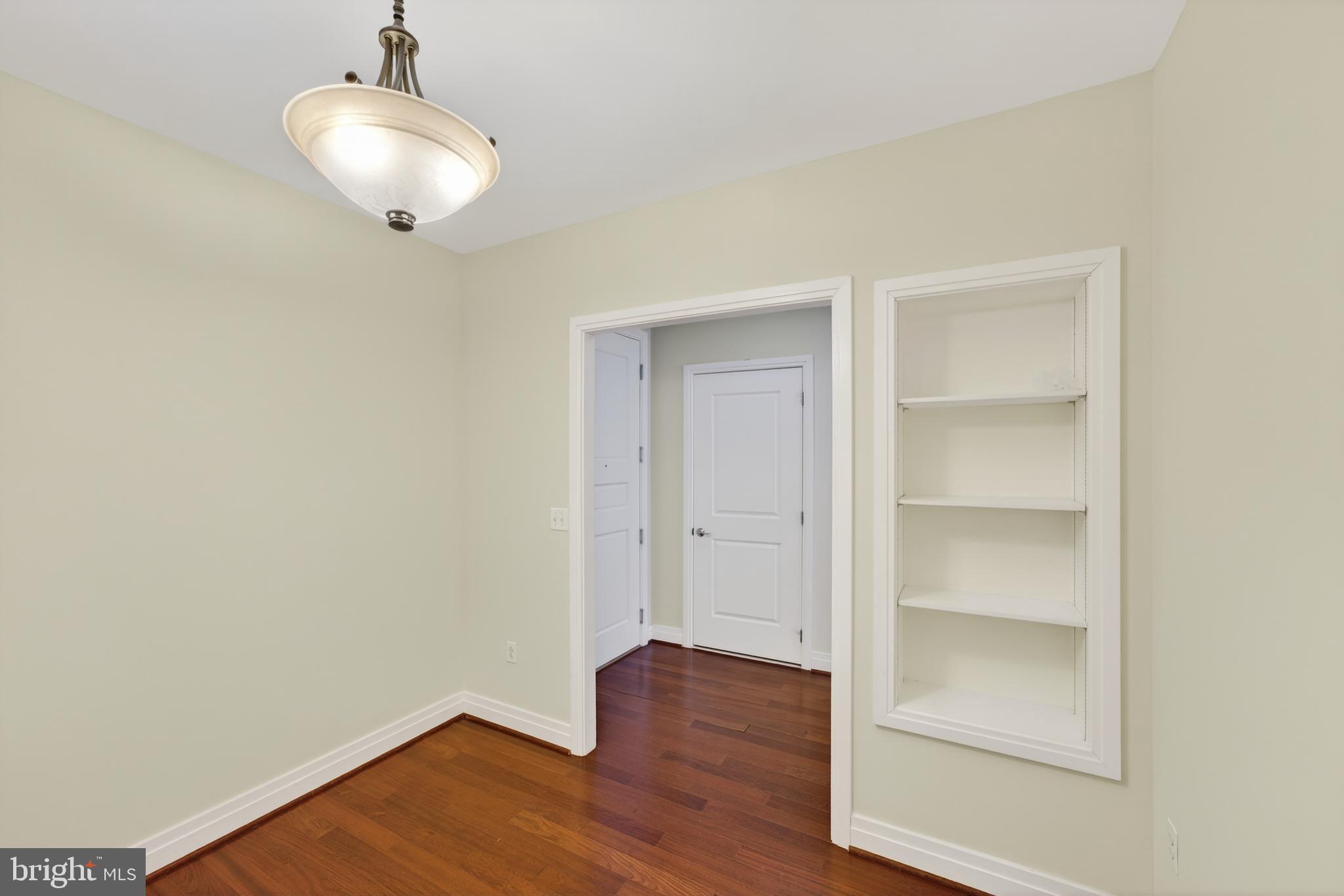 ONE PARK CREST CONDOMINIUM - Residential