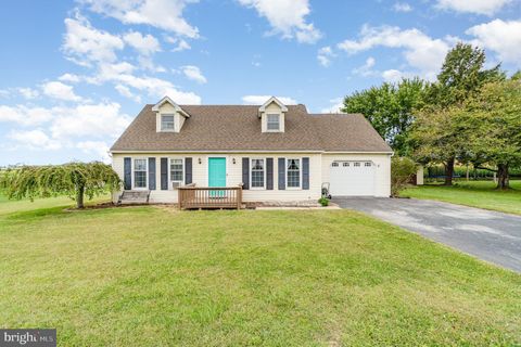 Photo of 1215 Shetland Circle, EAST EARL, PA 17519 (MLS # PALA2076368)