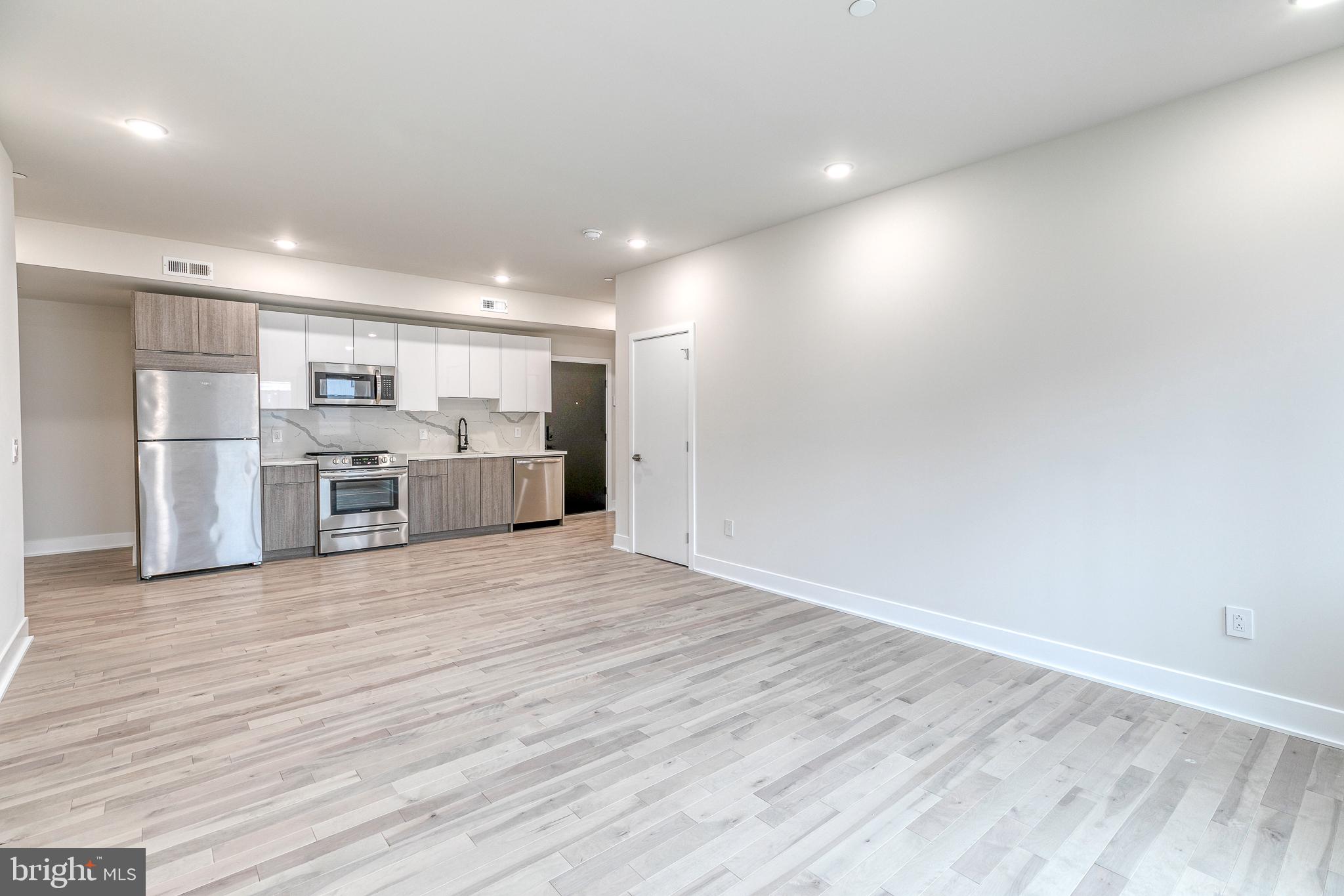 LUDLOW - Residential Lease