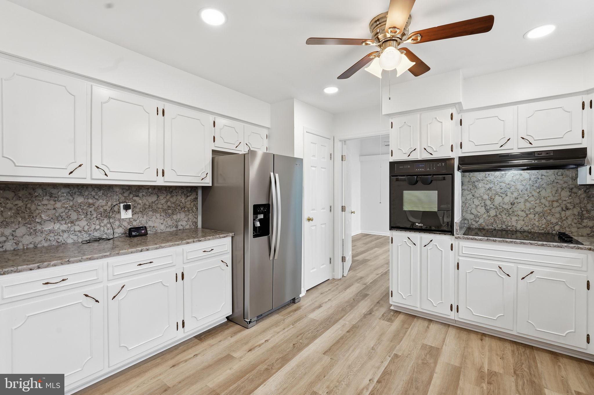 SPRINGHAVEN WOODS - Residential