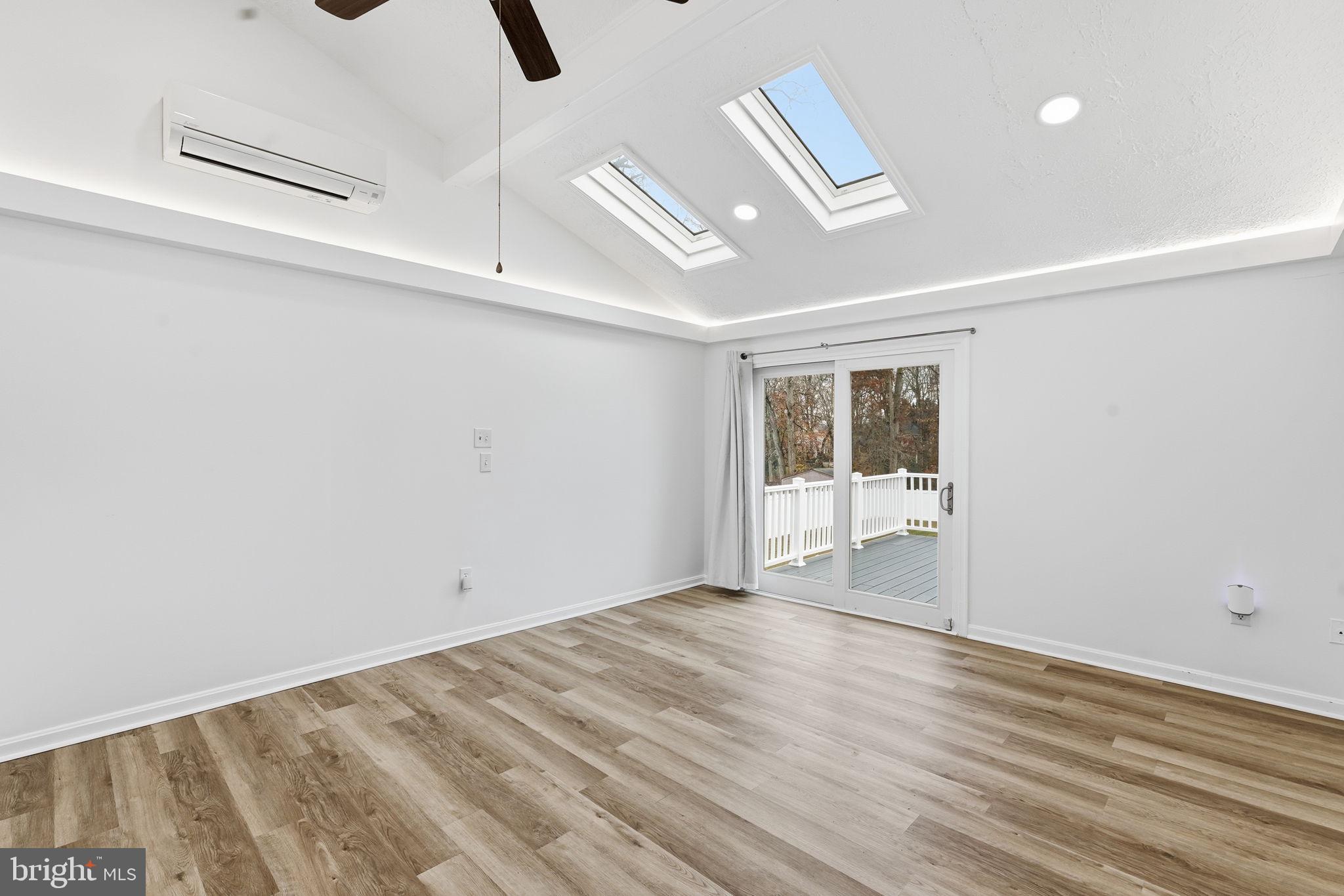 SPRINGHAVEN WOODS - Residential