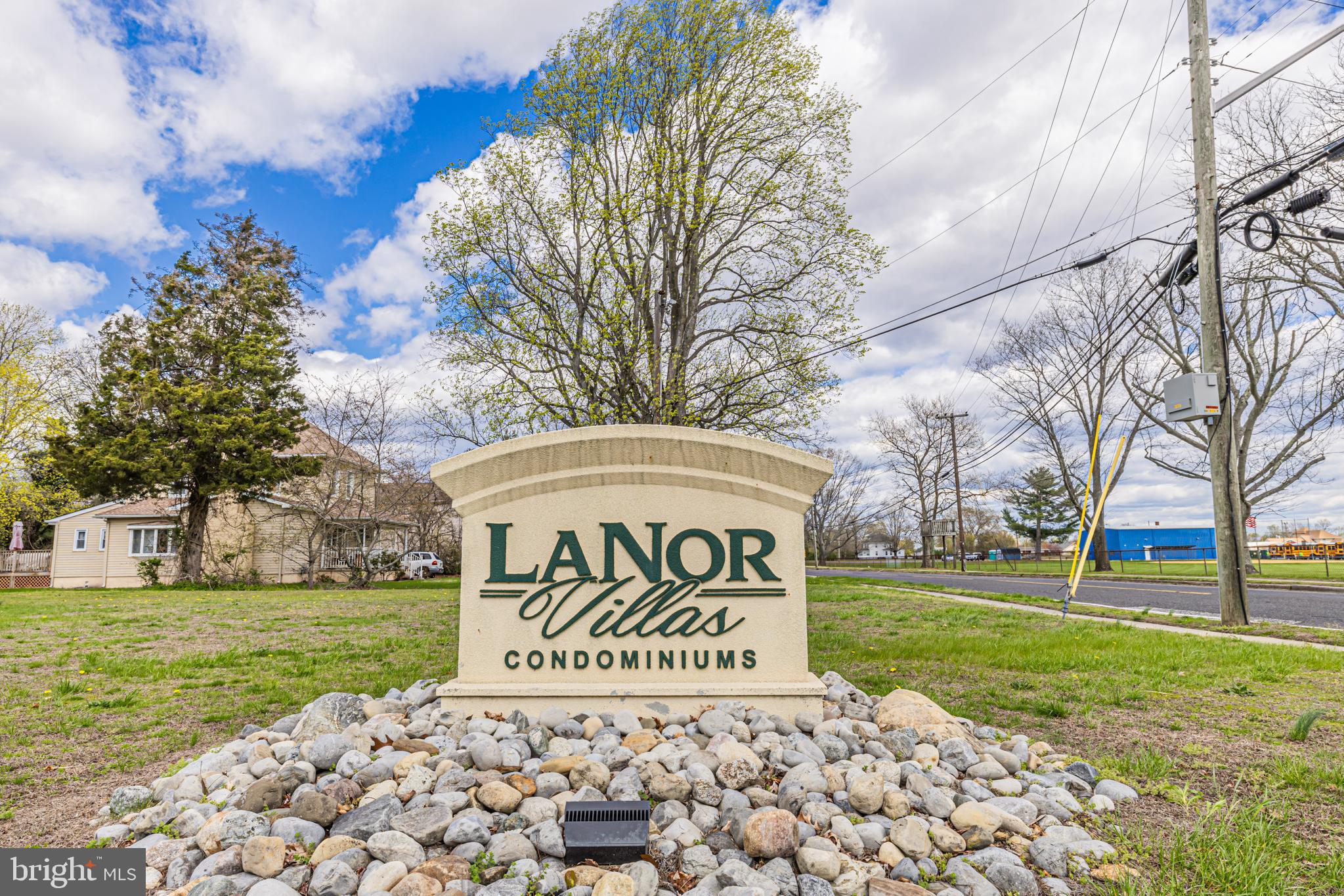 40 TONI LYNN COURT