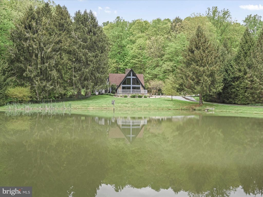 Photo of 609 TUCQUAN GLEN RD, HOLTWOOD, PA 17532 (MLS # PALA2034384)