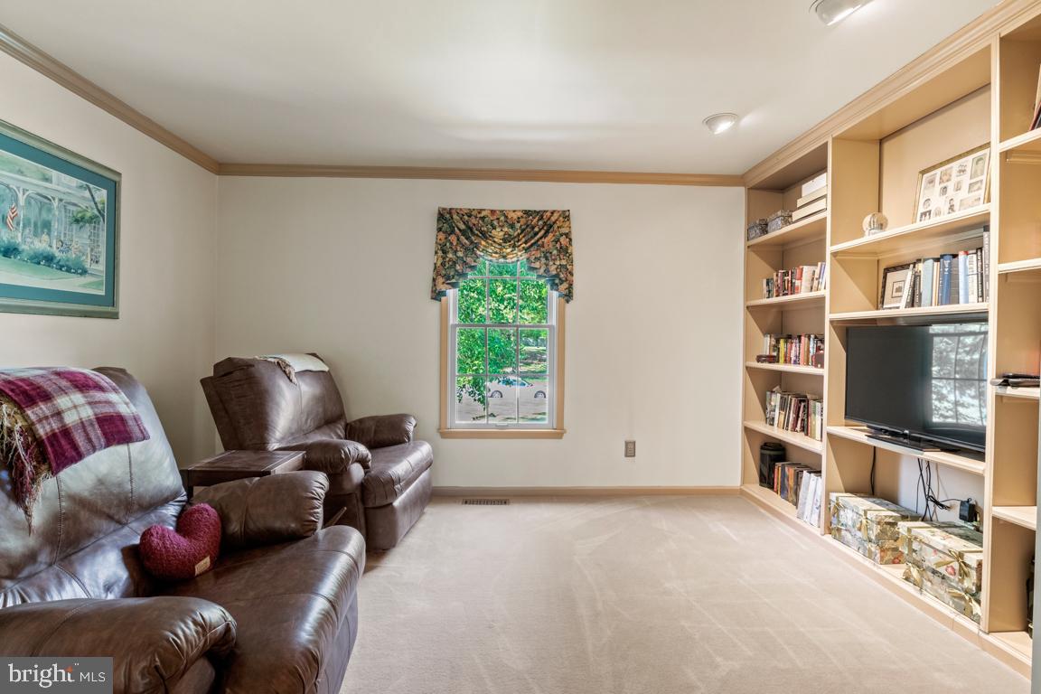 GWYNEDD KNOLL - Residential