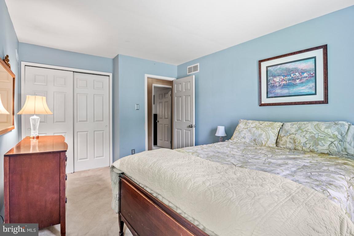 GWYNEDD KNOLL - Residential