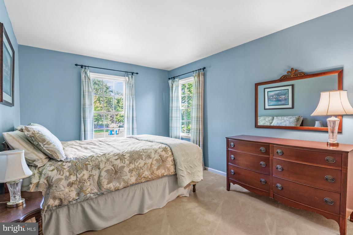 GWYNEDD KNOLL - Residential