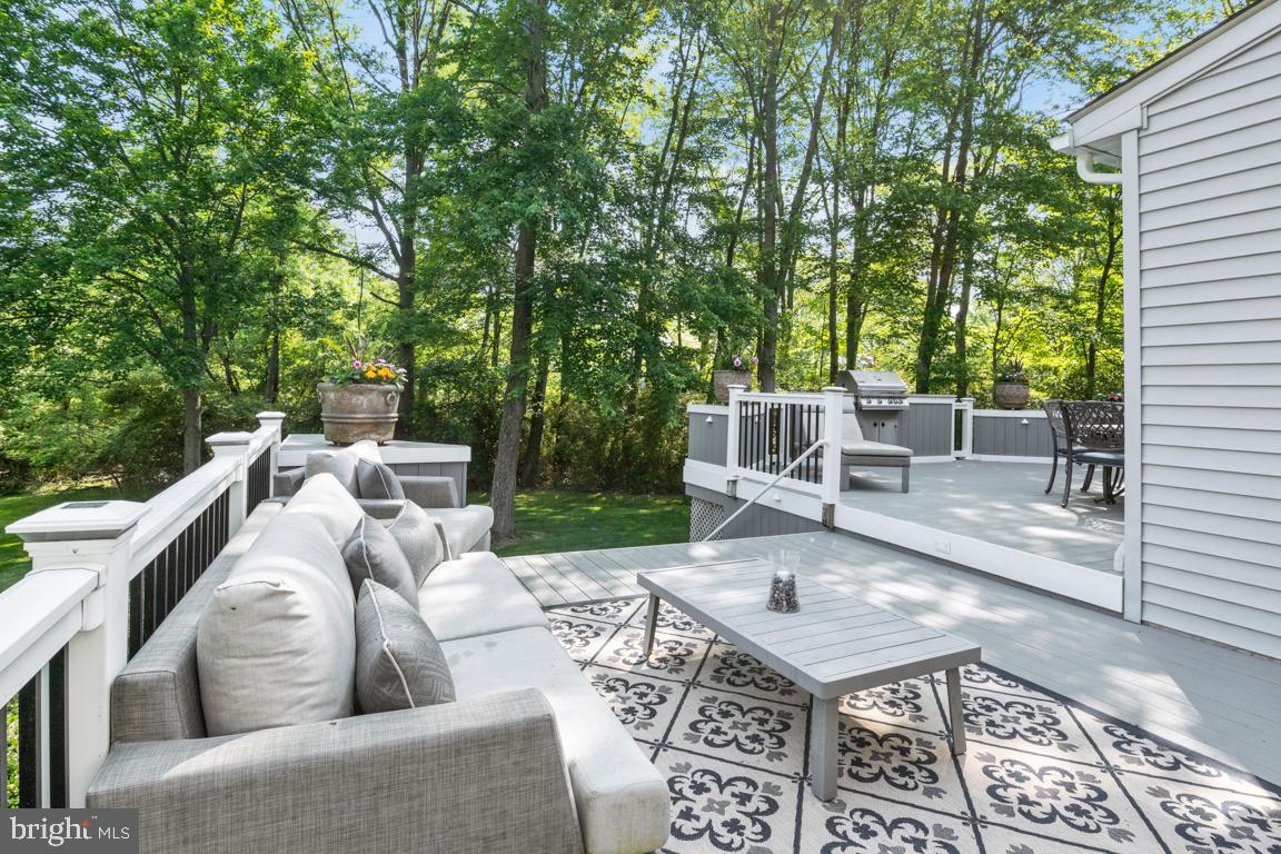 GWYNEDD KNOLL - Residential