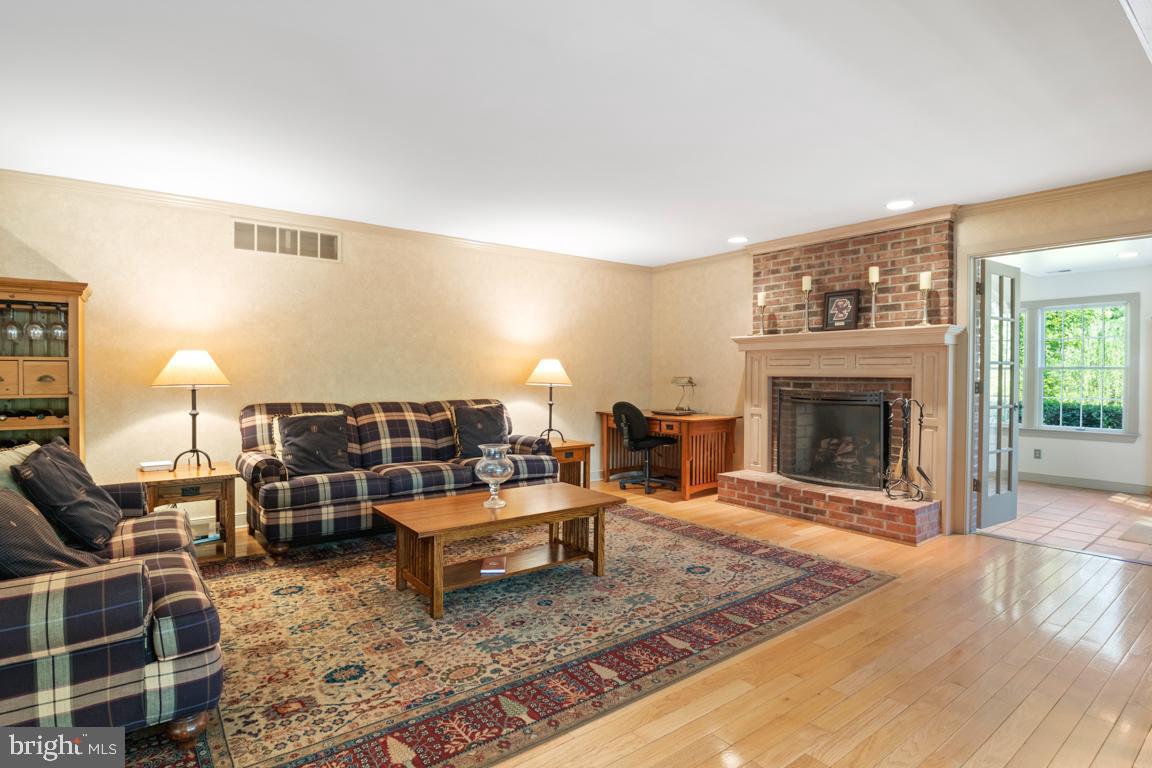 GWYNEDD KNOLL - Residential