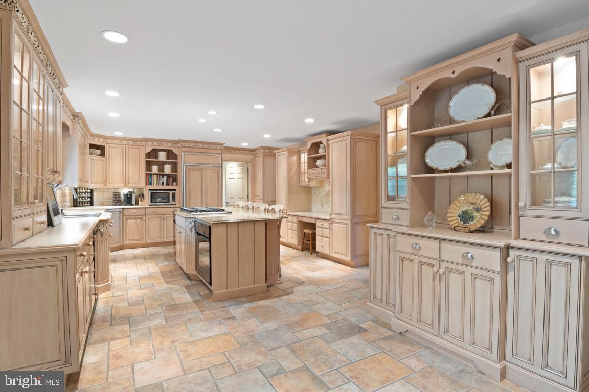 GWYNEDD KNOLL - Residential