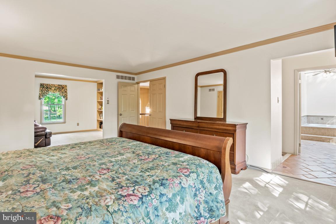 GWYNEDD KNOLL - Residential