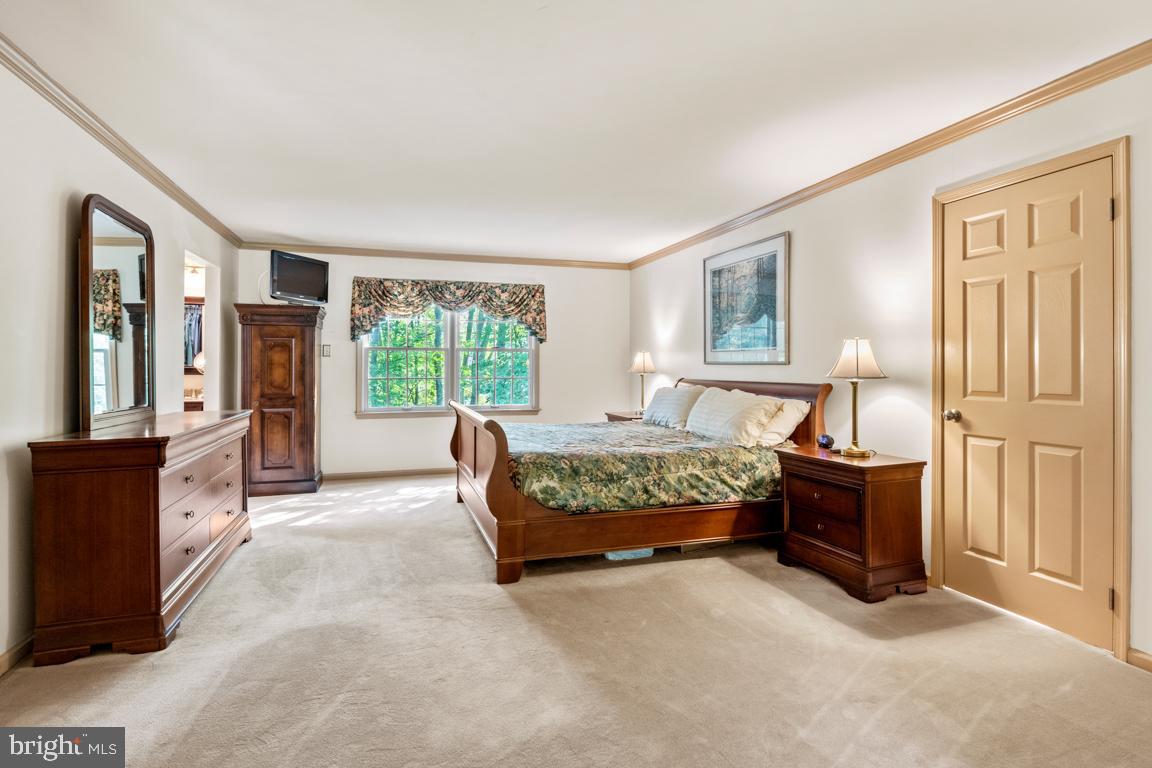 GWYNEDD KNOLL - Residential