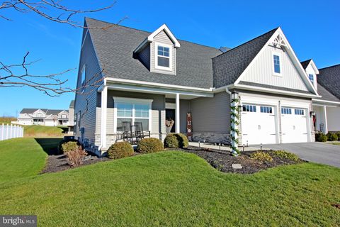 Photo of 20 WIGEON WAY, ELIZABETHTOWN, PA 17022 (MLS # PALA2029232)