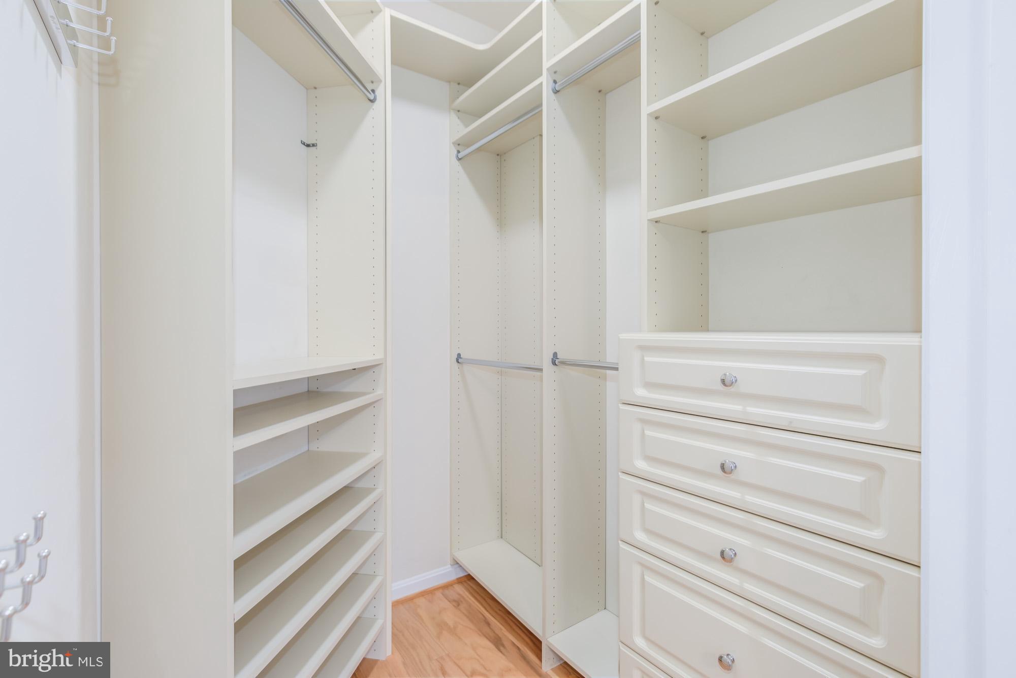 GROVE AT ARLINGTON - Residential