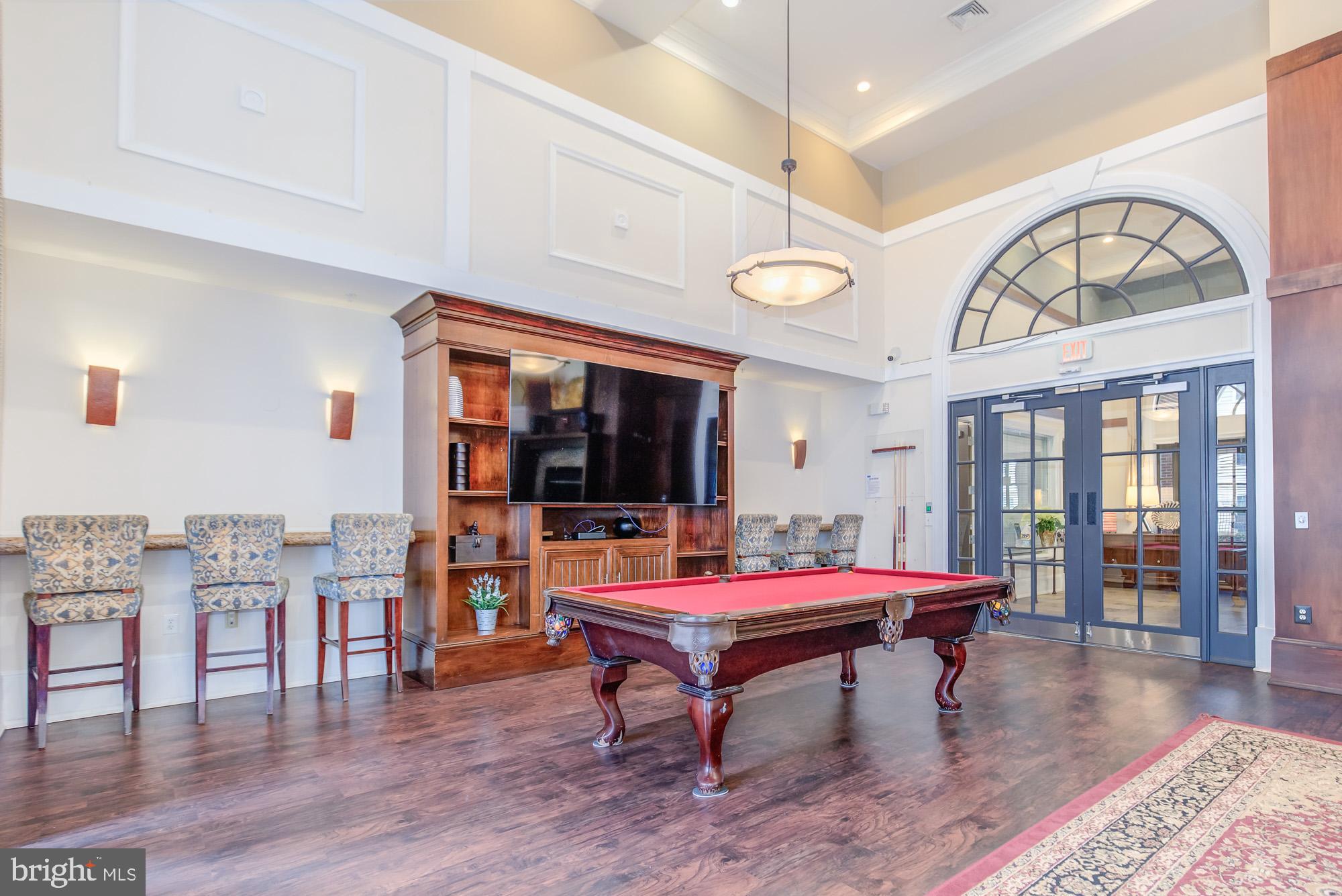 GROVE AT ARLINGTON - Residential