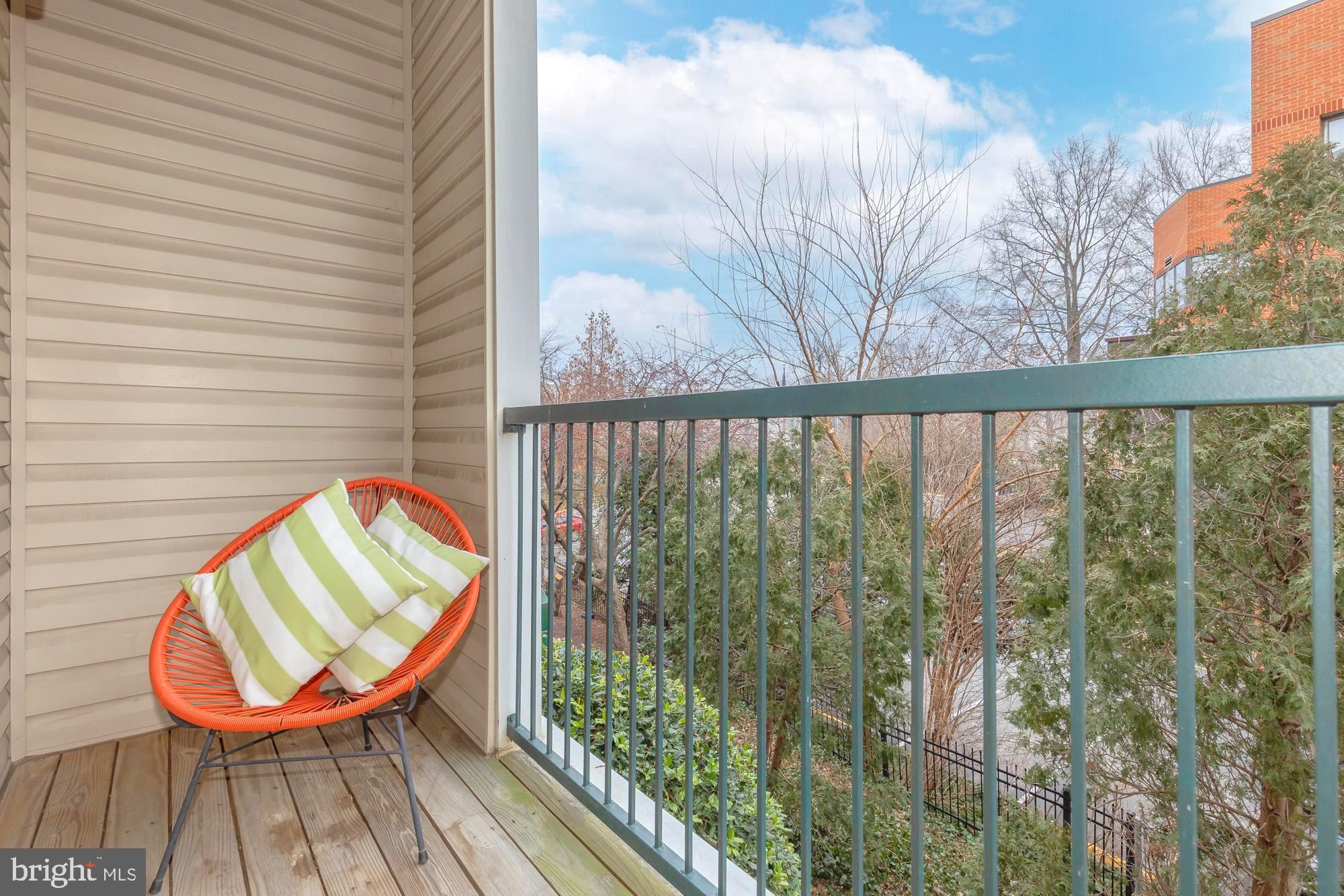 GROVE AT ARLINGTON - Residential