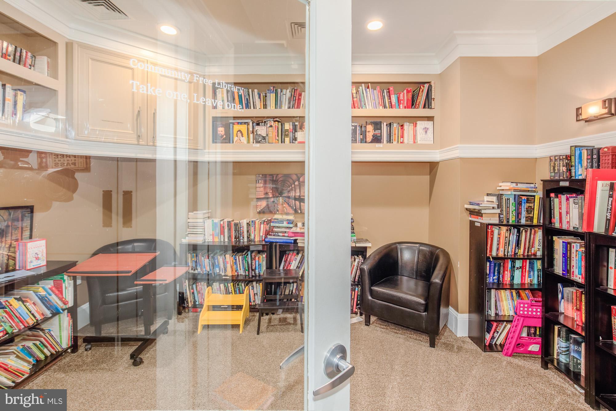 GROVE AT ARLINGTON - Residential