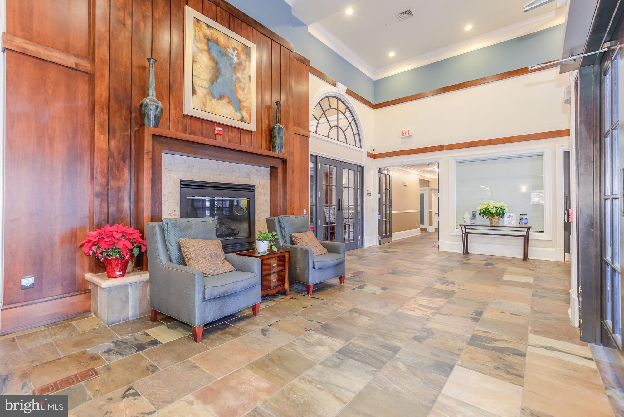 GROVE AT ARLINGTON - Residential