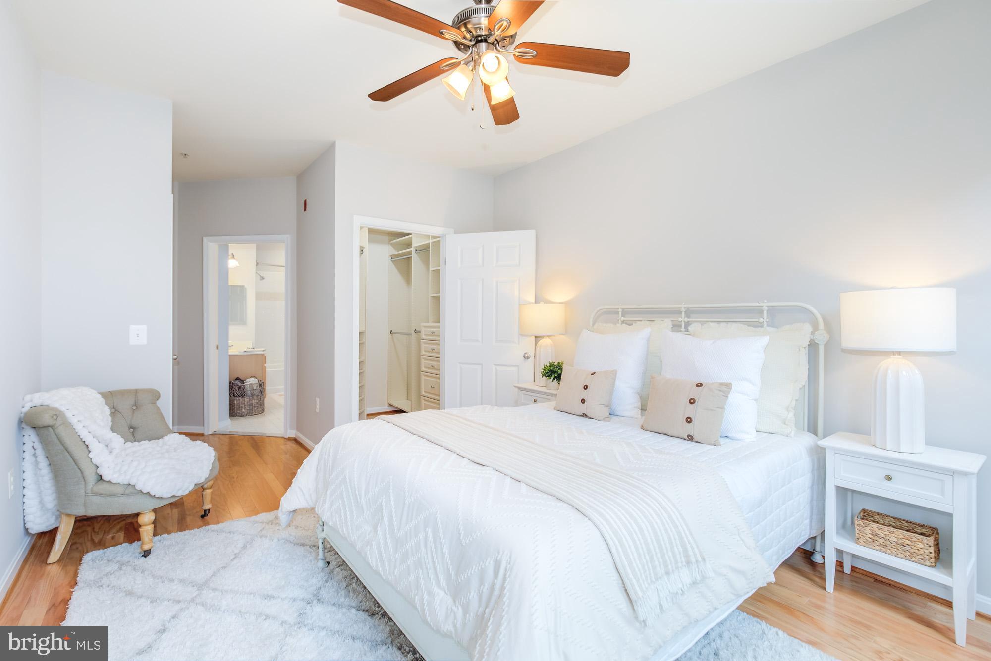 GROVE AT ARLINGTON - Residential