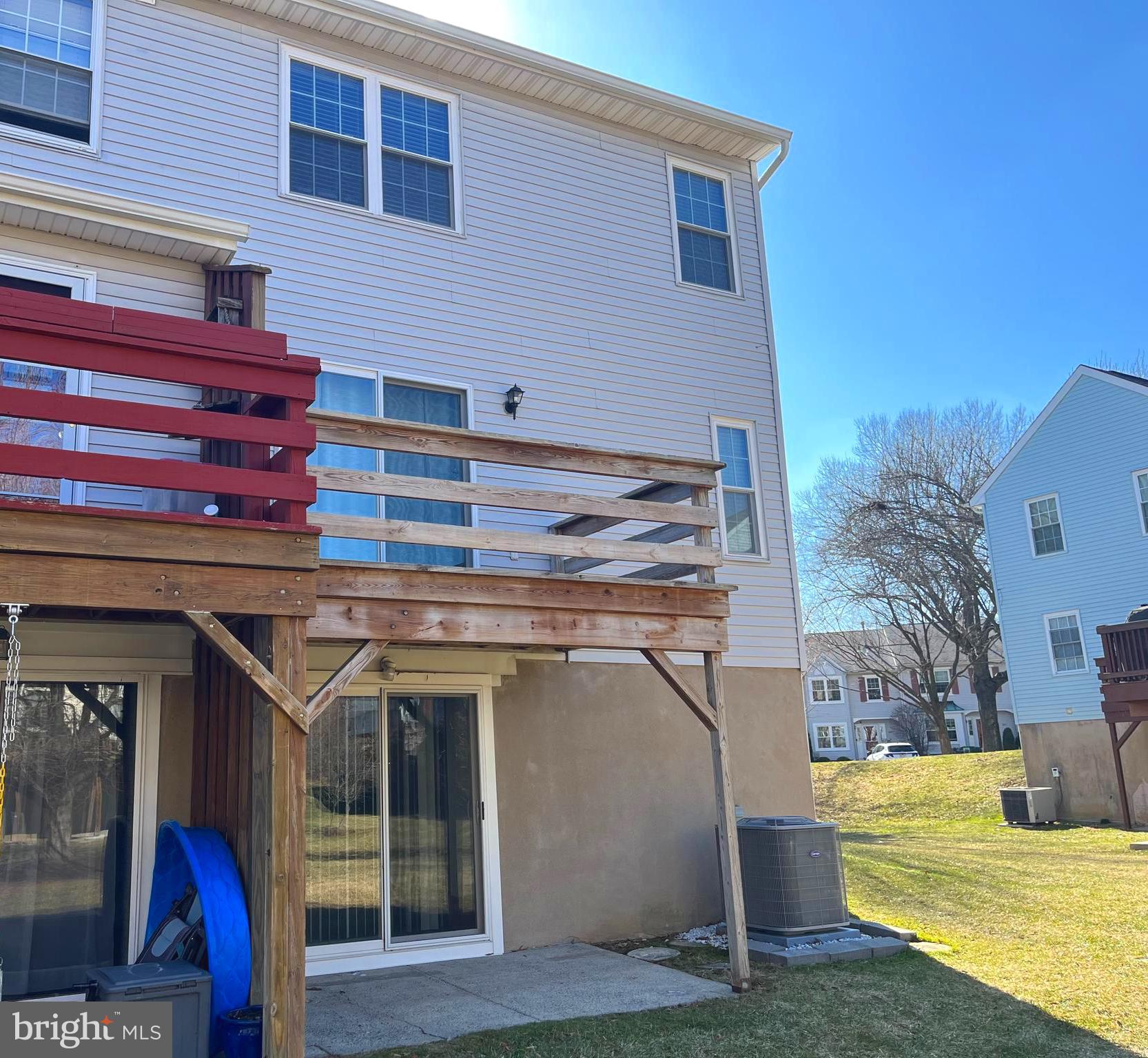 OXFORD CROSSING - Residential Lease