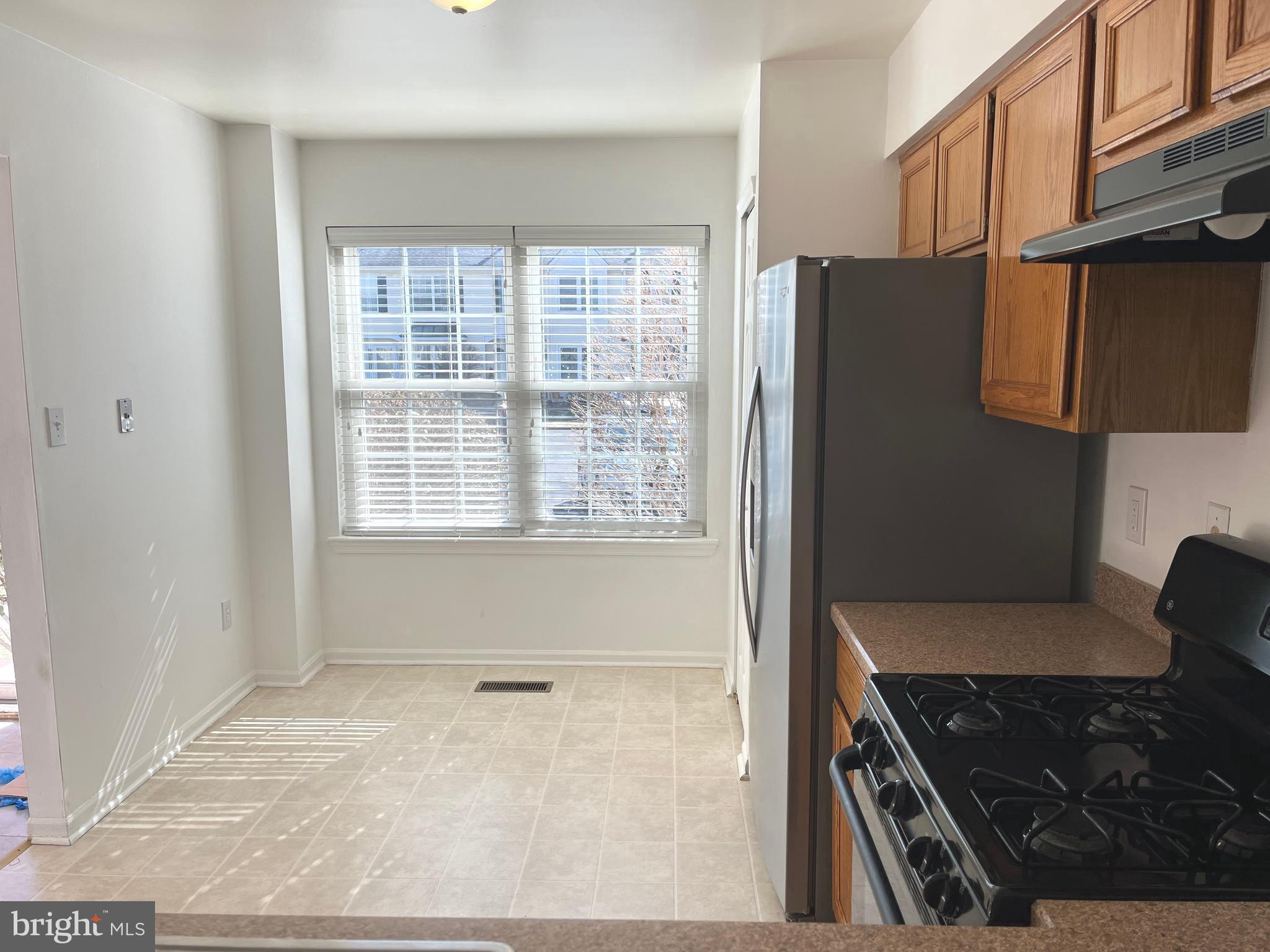 OXFORD CROSSING - Residential Lease