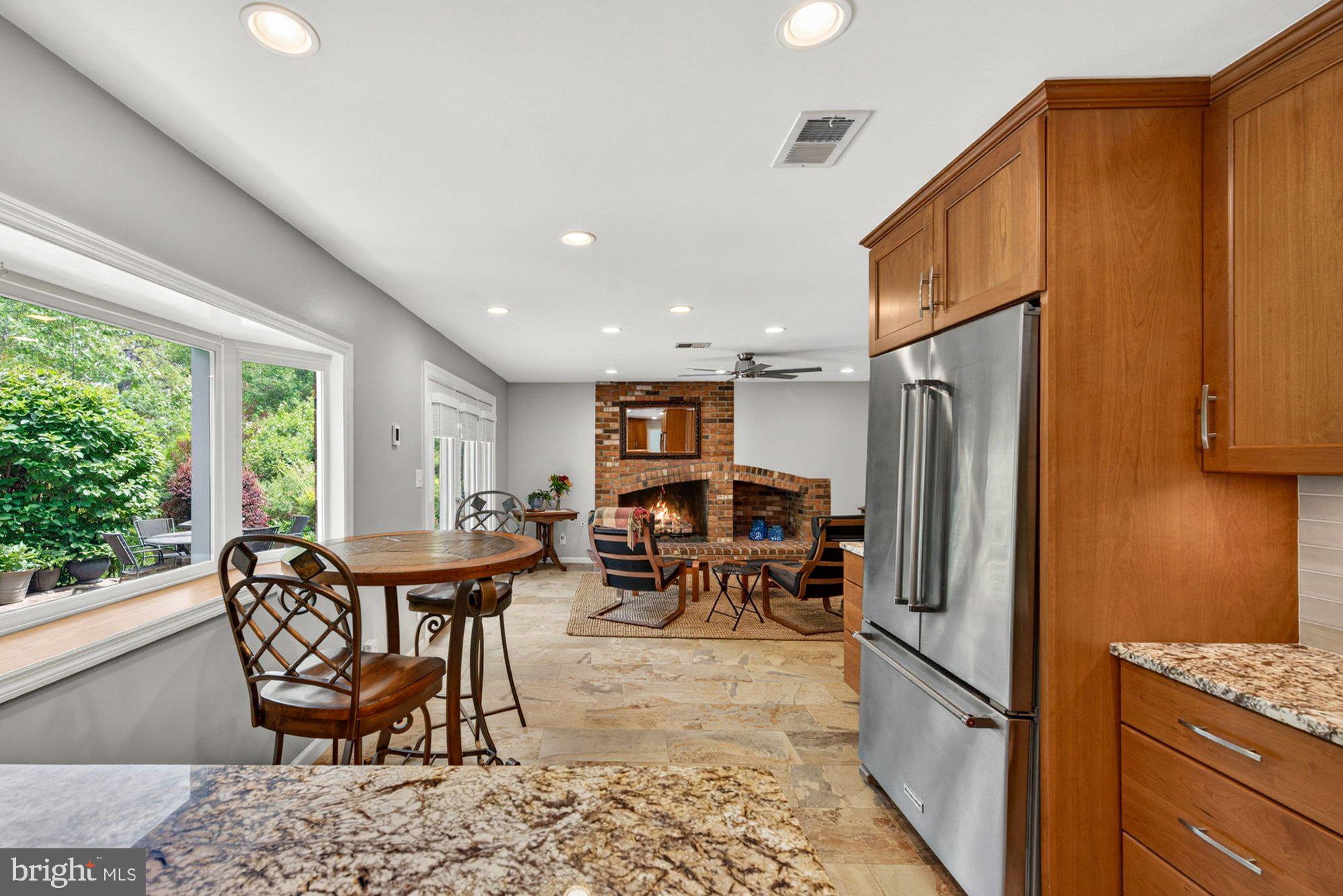 VALE SPRING WOODS - Residential