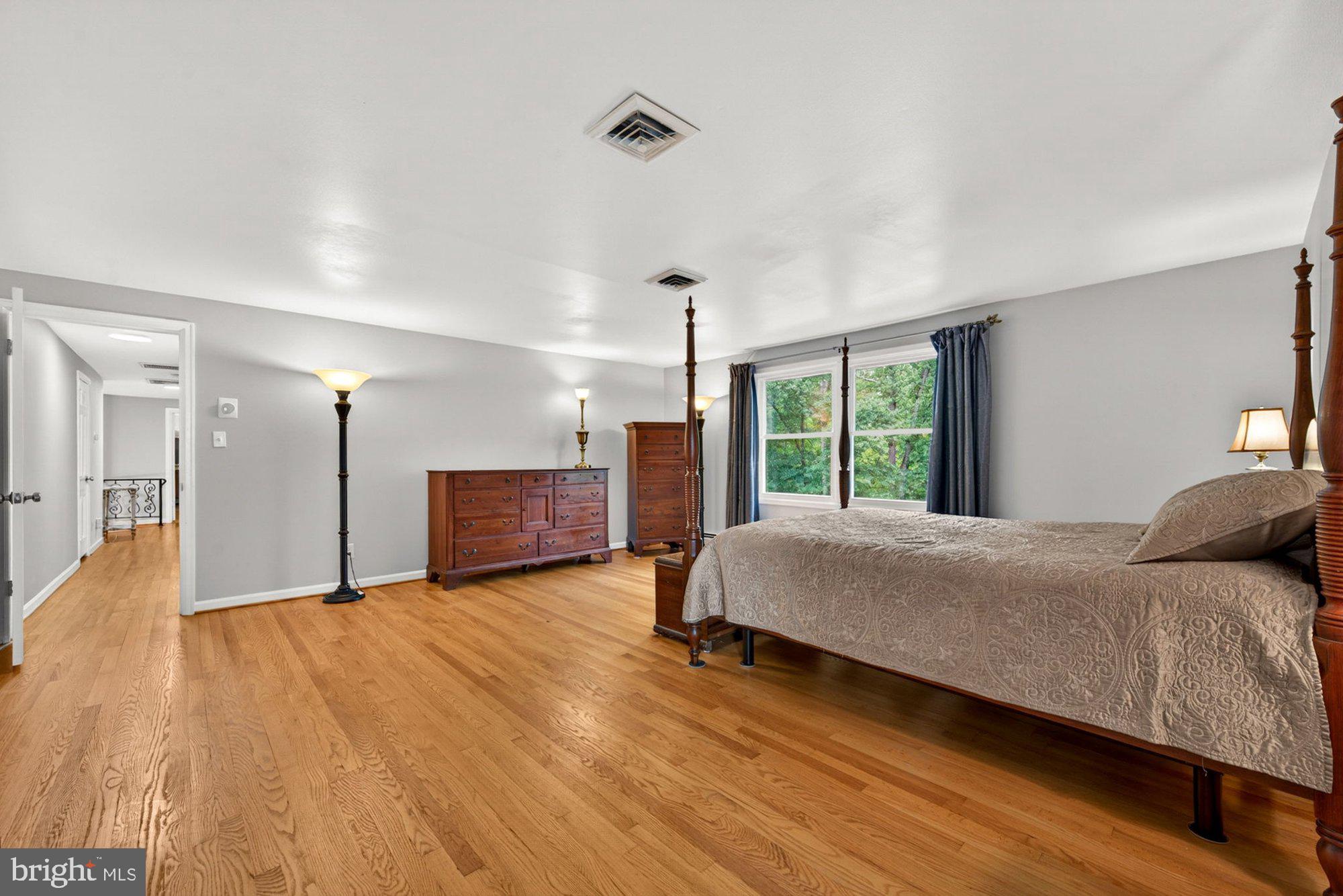 VALE SPRING WOODS - Residential
