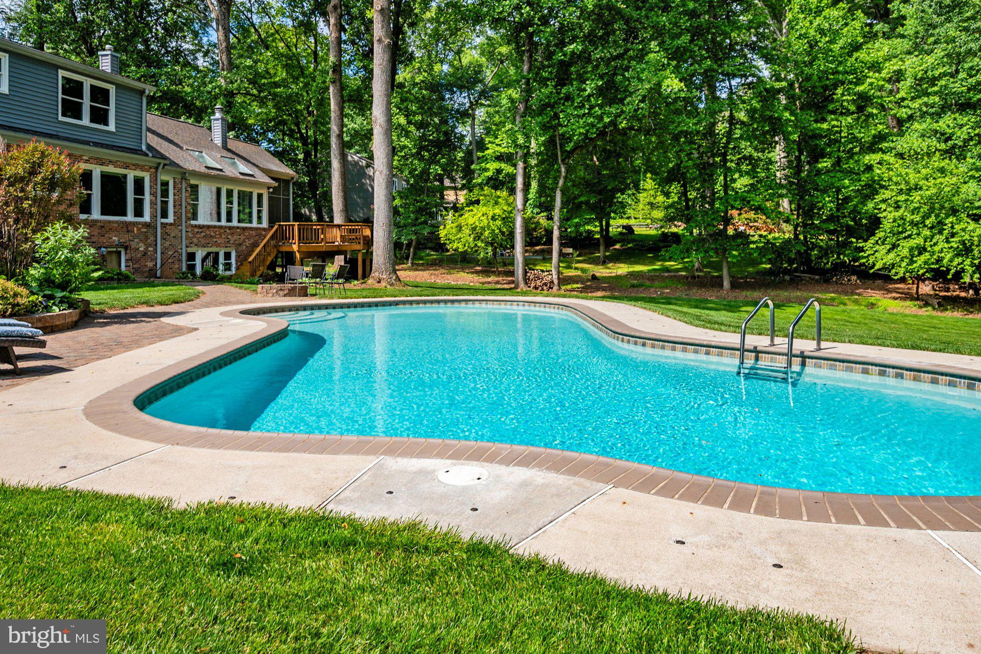 VALE SPRING WOODS - Residential