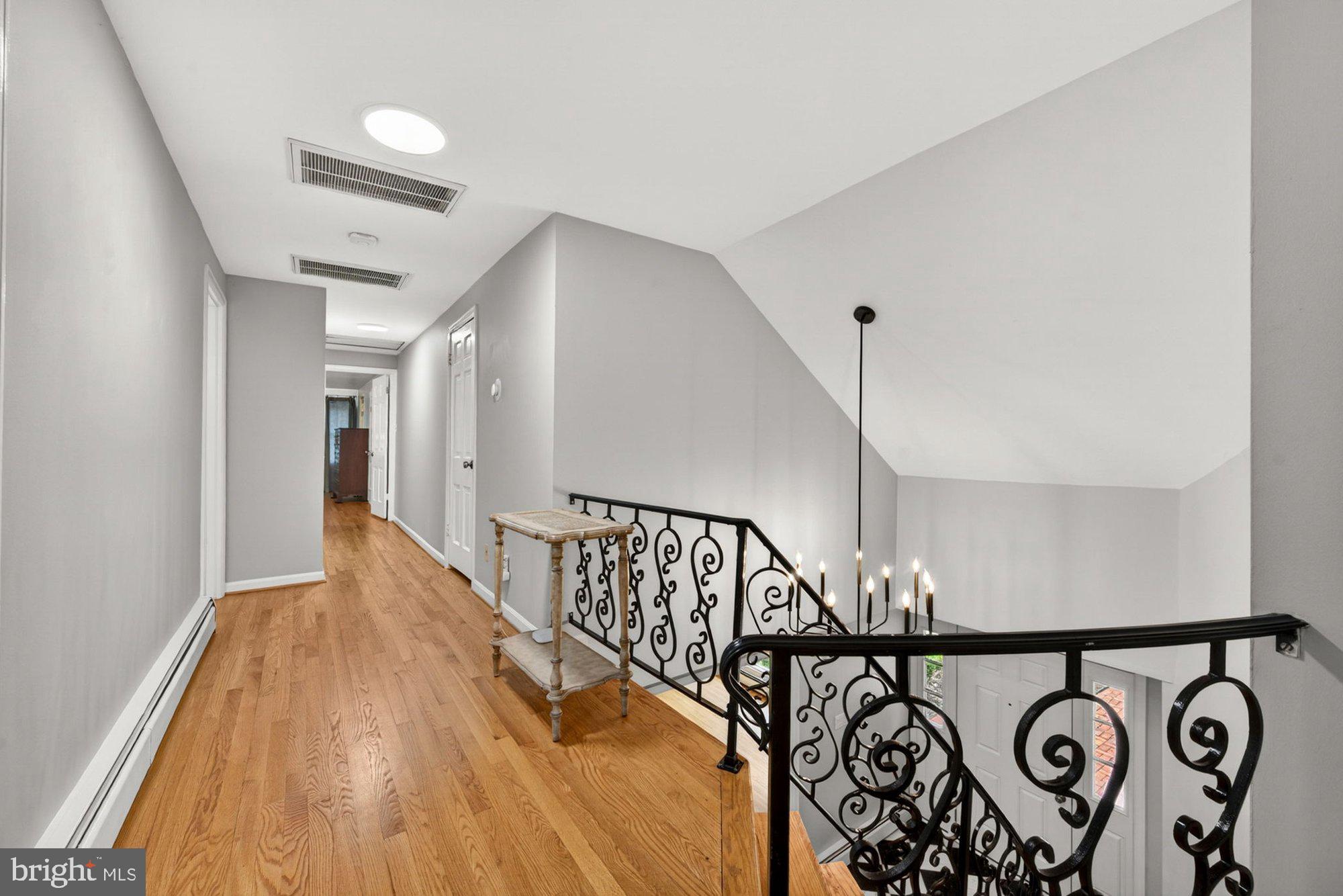 VALE SPRING WOODS - Residential