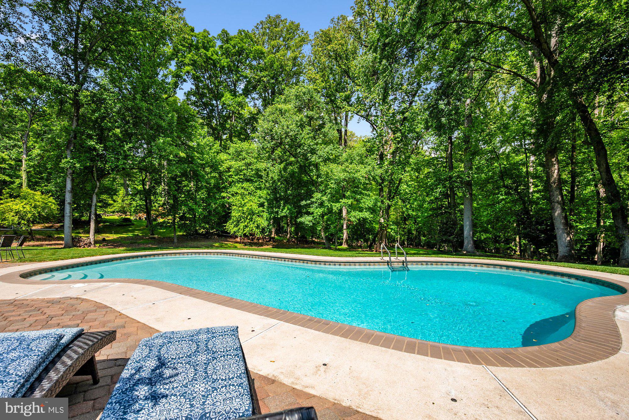 VALE SPRING WOODS - Residential