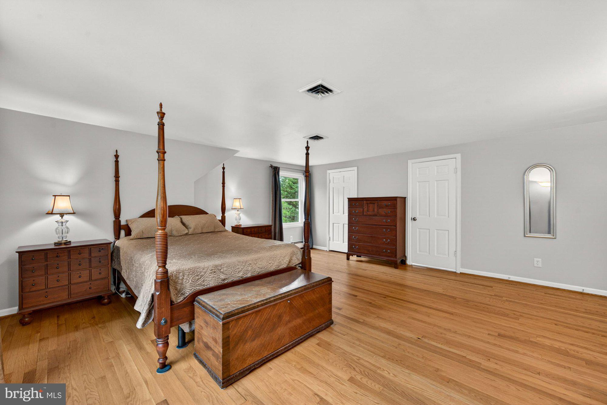 VALE SPRING WOODS - Residential