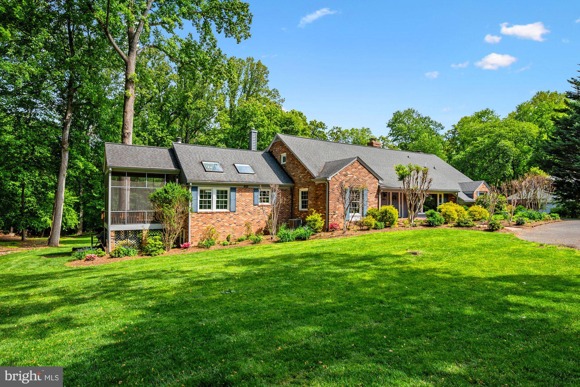 VALE SPRING WOODS - Residential