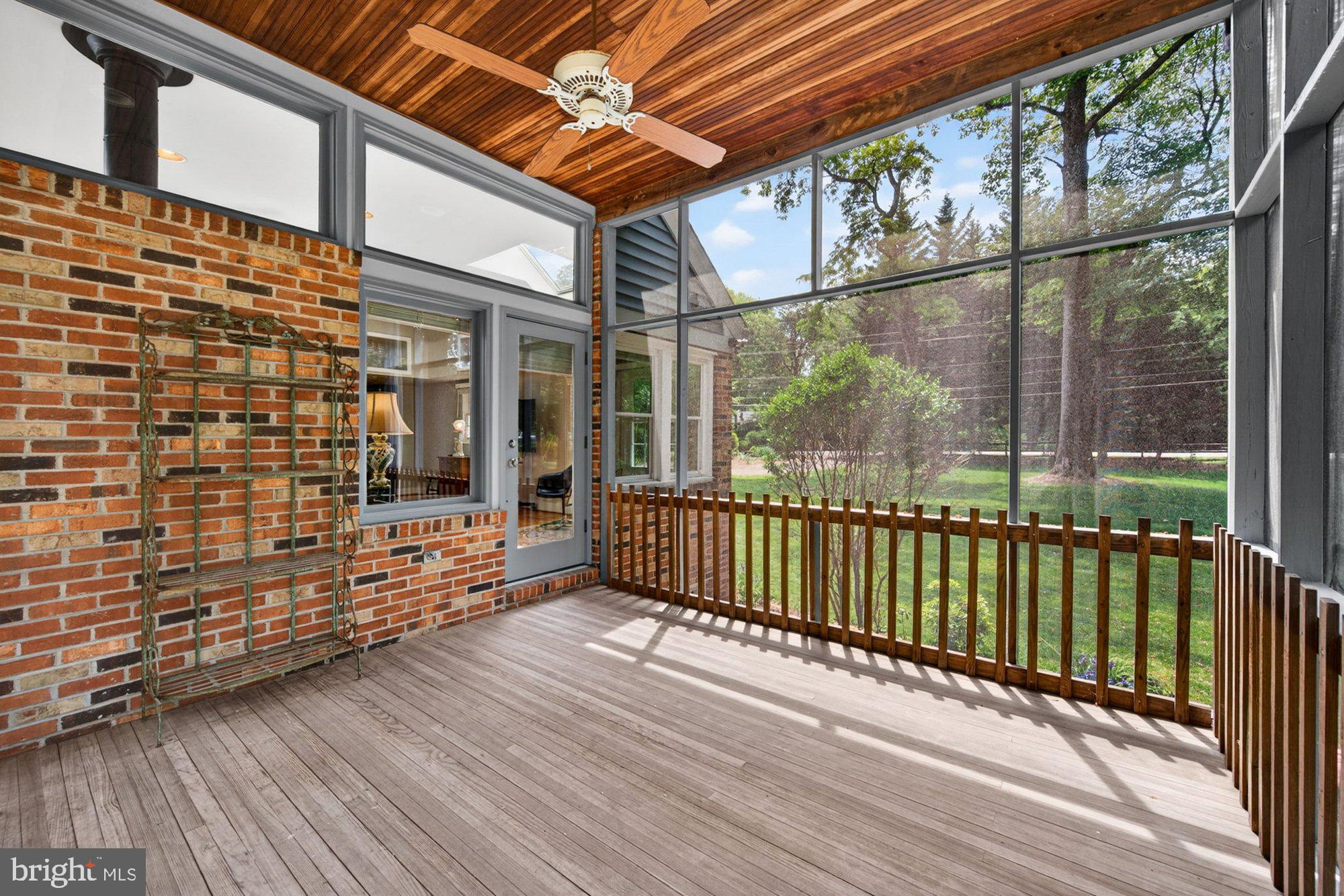 VALE SPRING WOODS - Residential