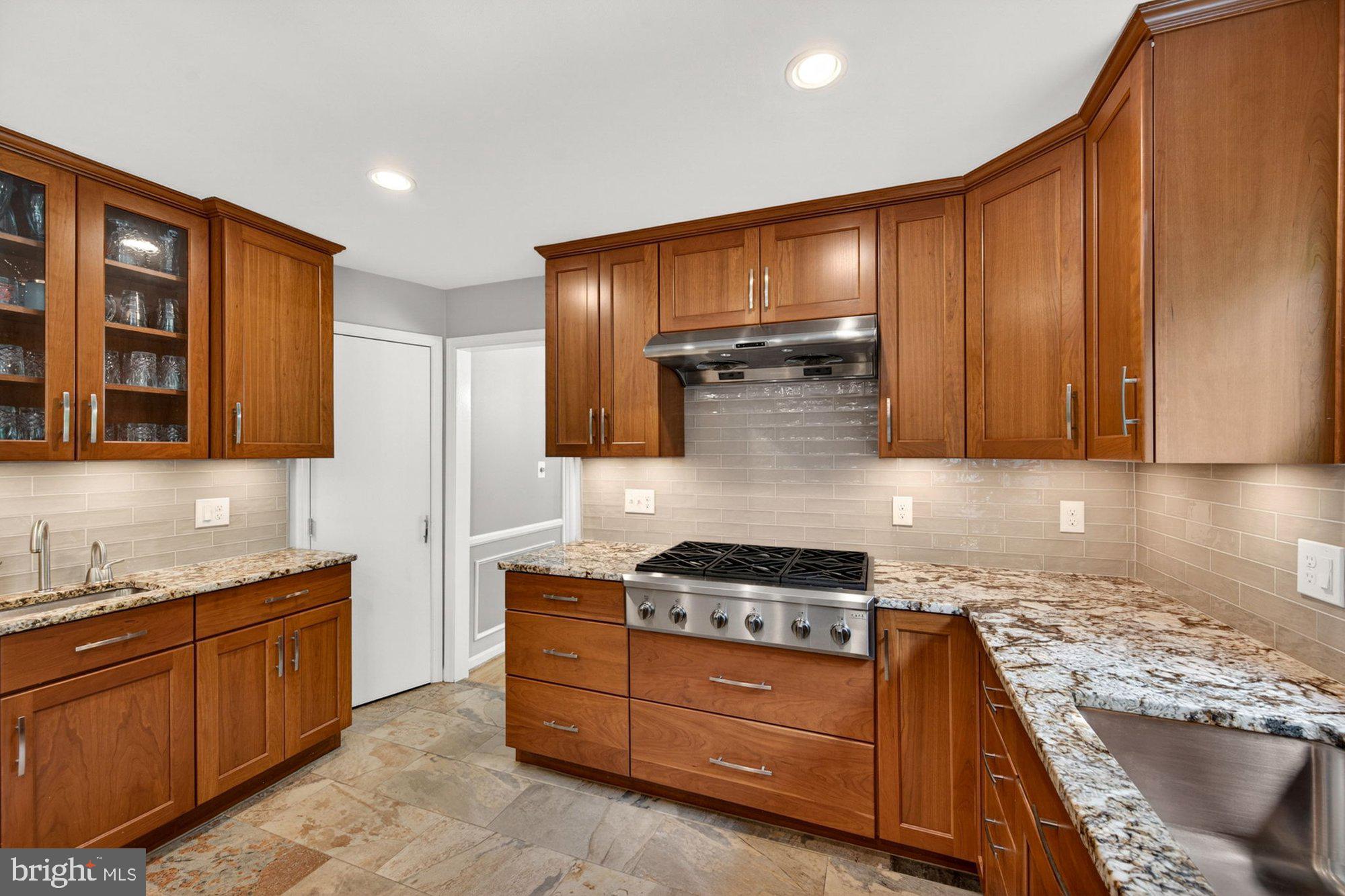 VALE SPRING WOODS - Residential