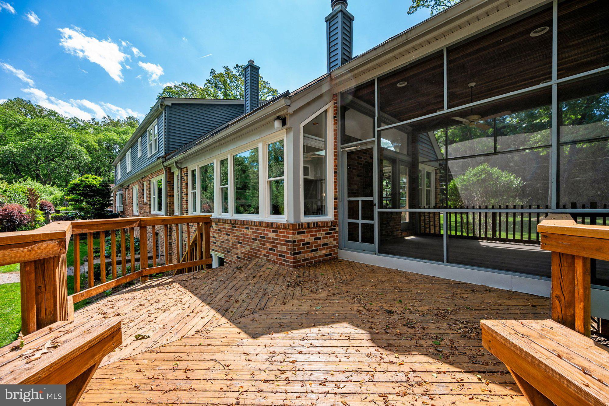 VALE SPRING WOODS - Residential
